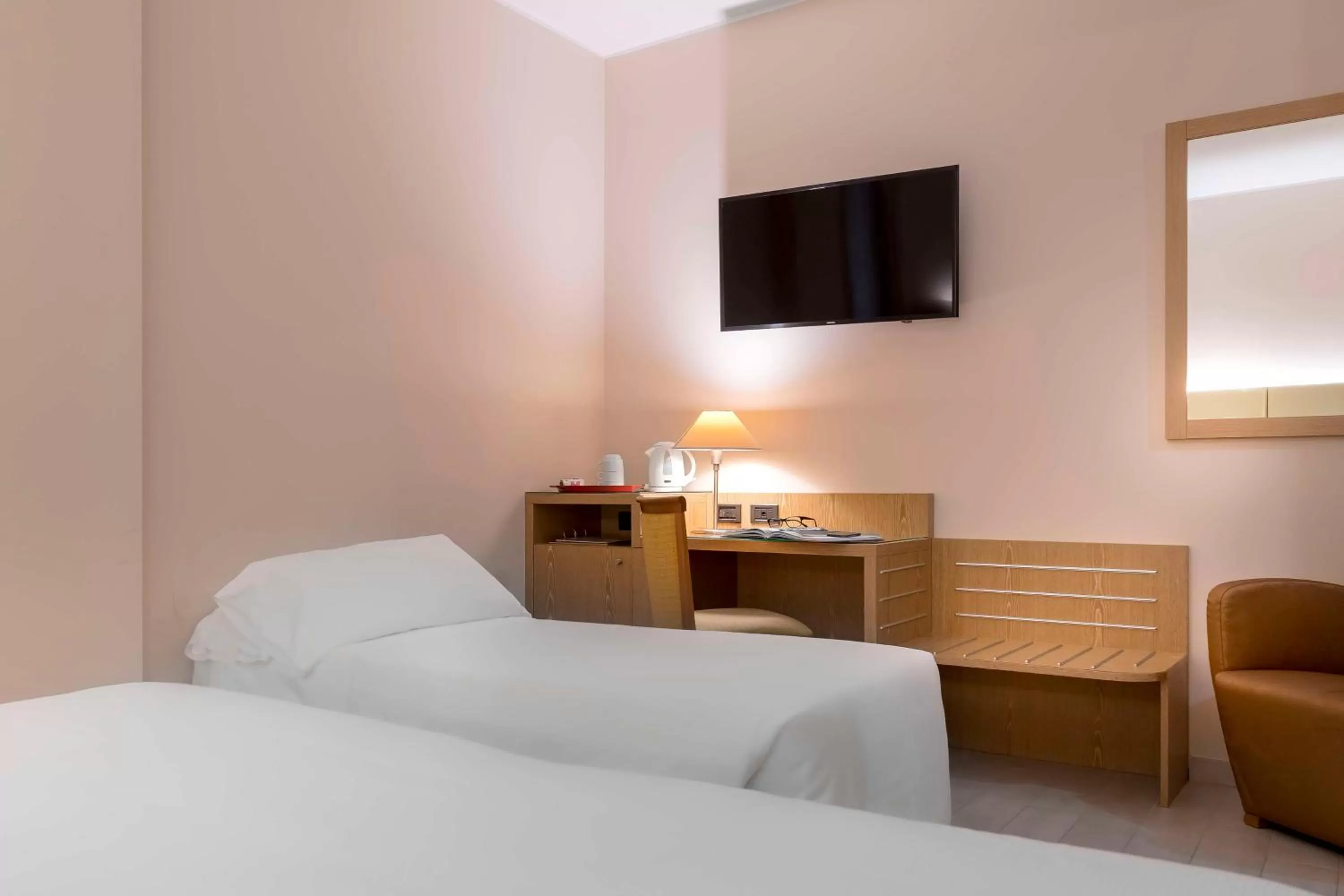 Bedroom, Bed in Best Western Cavalieri Della Corona