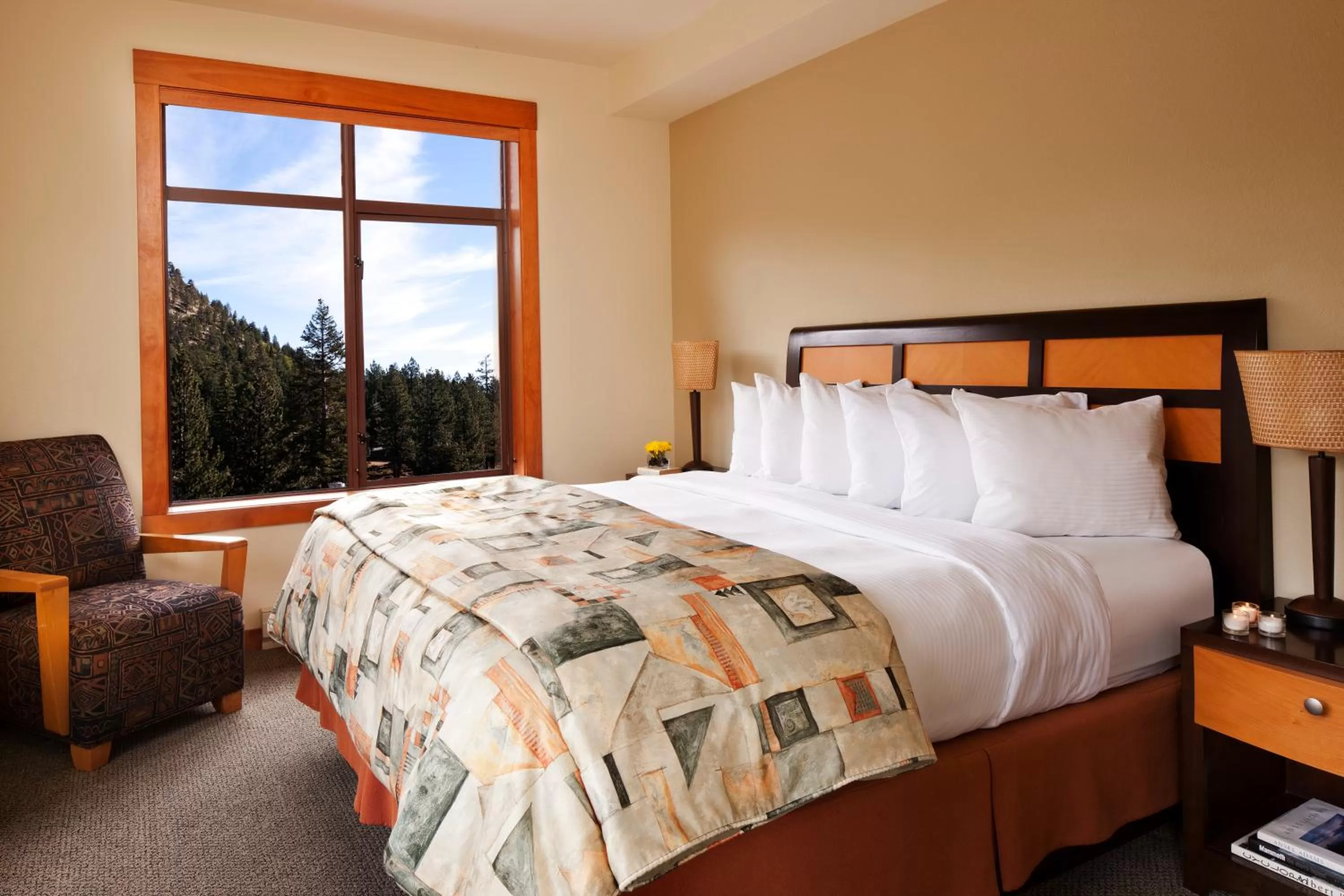 Photo of the whole room, Bed in The Village Lodge