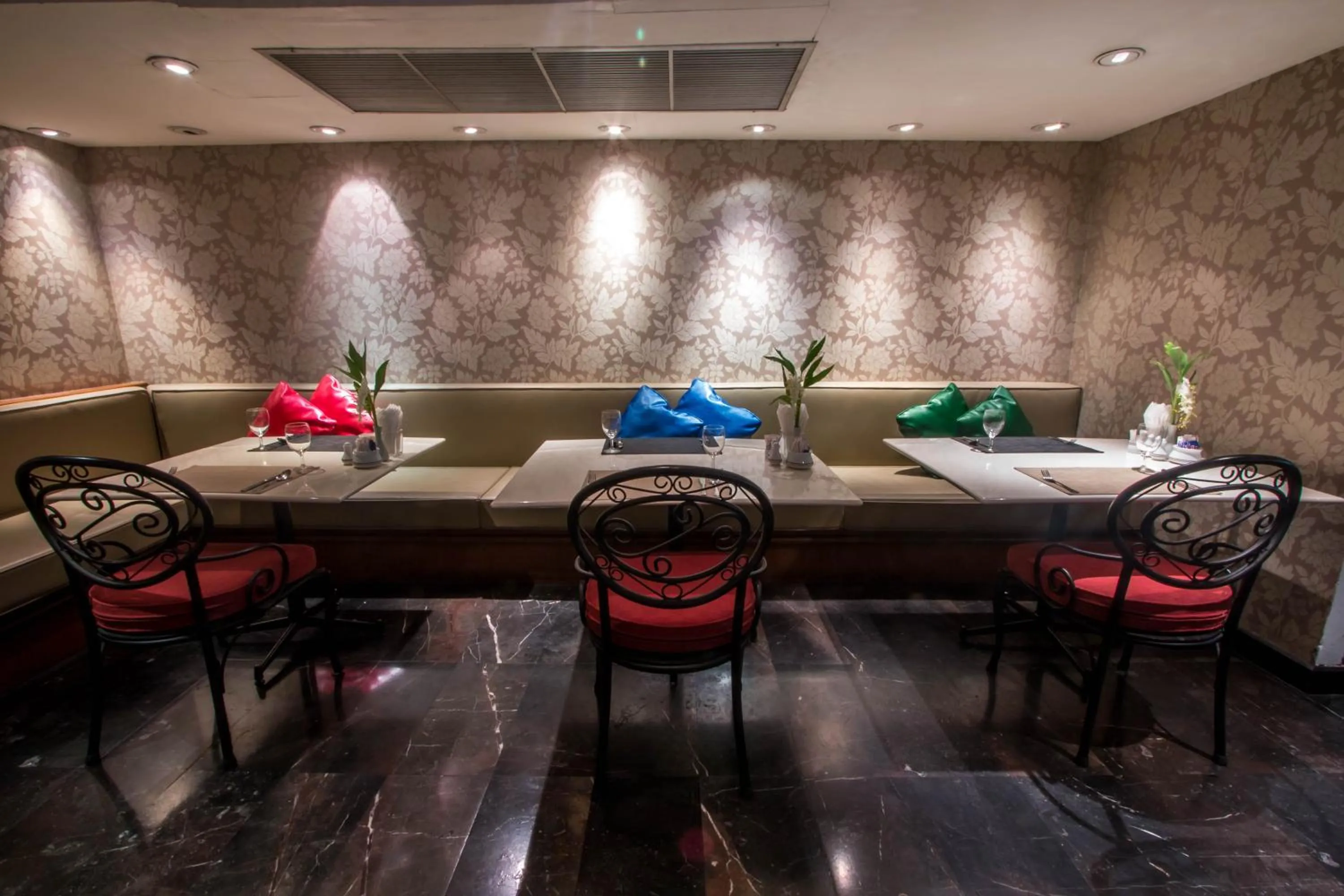 Breakfast in Tai Pan Hotel