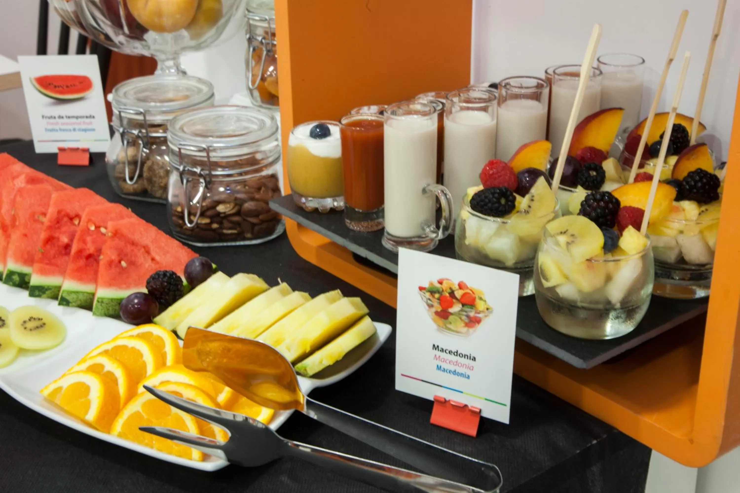 Buffet breakfast in Casual Socarrat Valencia - Adults Only