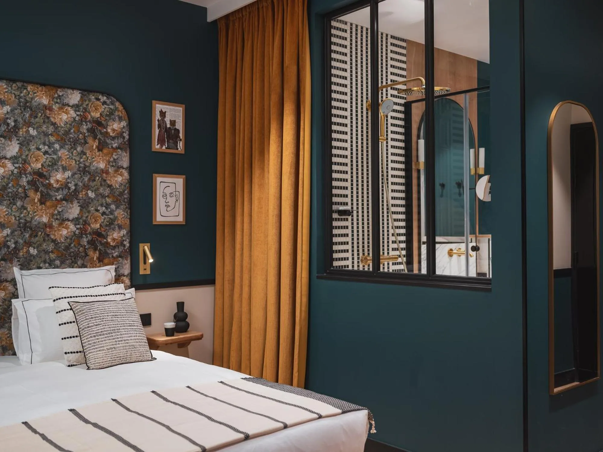 Bed in Dandy Hotel & Kitchen