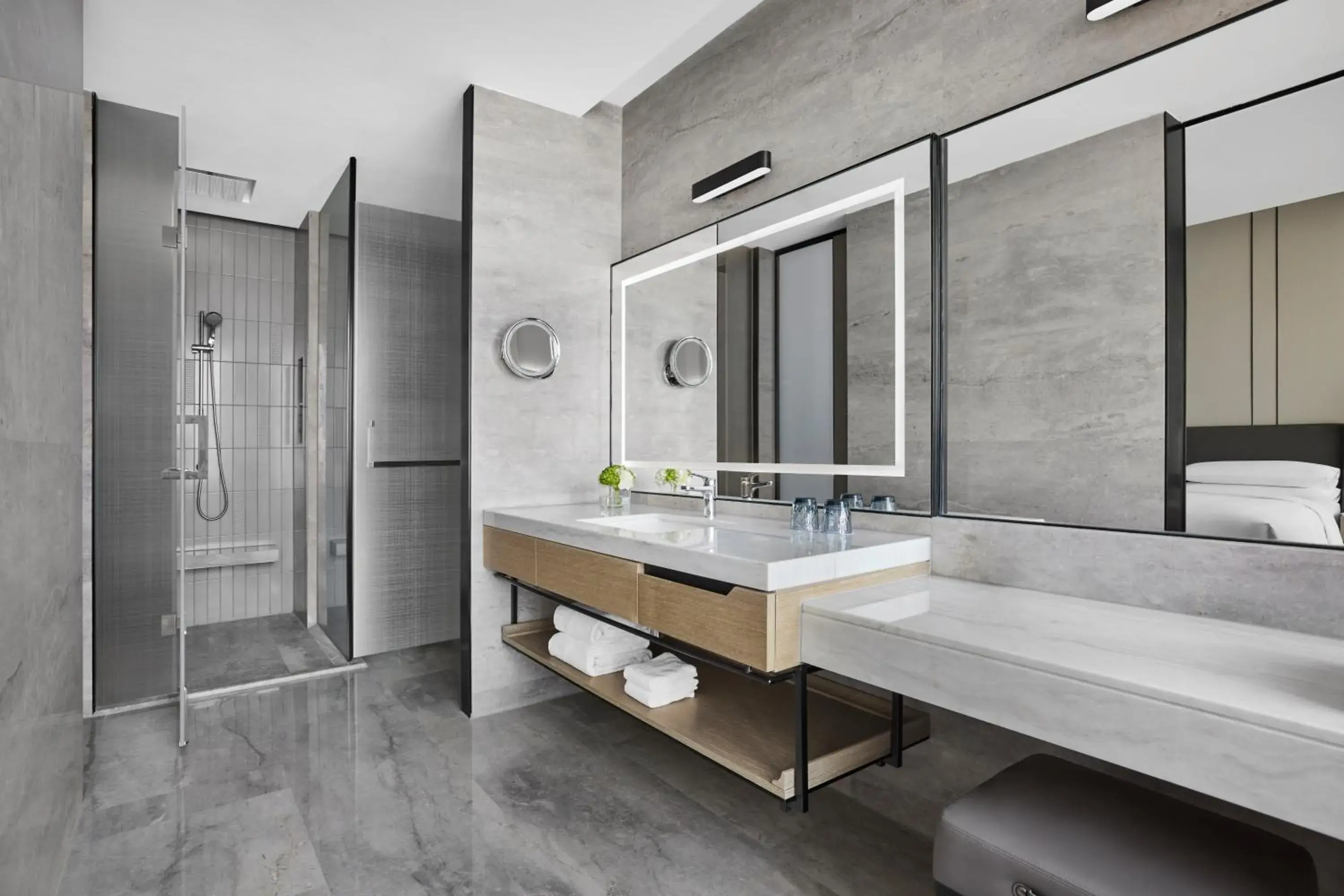 Deluxe King Room with City View in Changzhou Marriott Hotel Jintan Deluxe King Room with City View in Changzhou Marriott Hotel Jintan