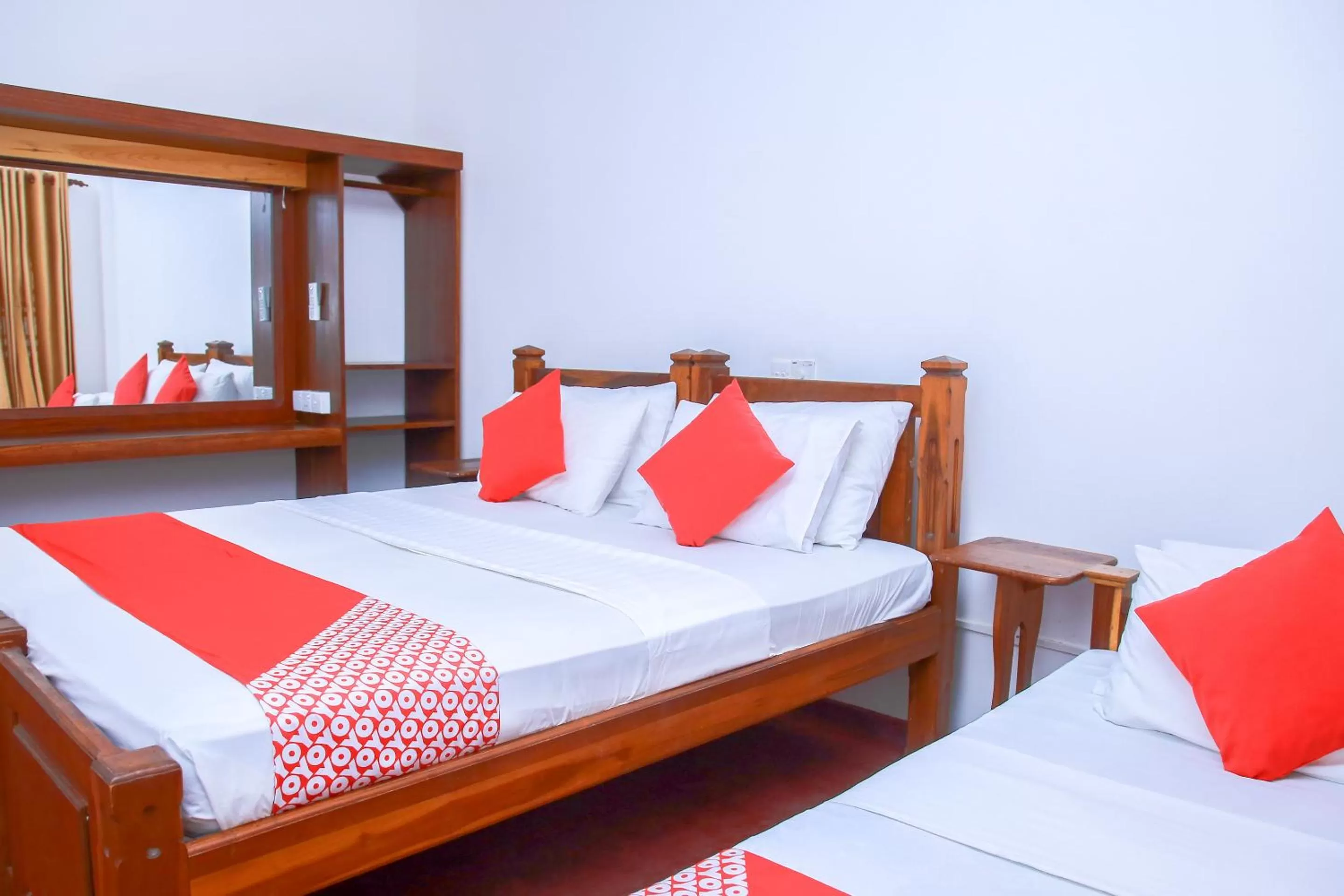 Photo of the whole room, Bed in Surf Sea Breeze