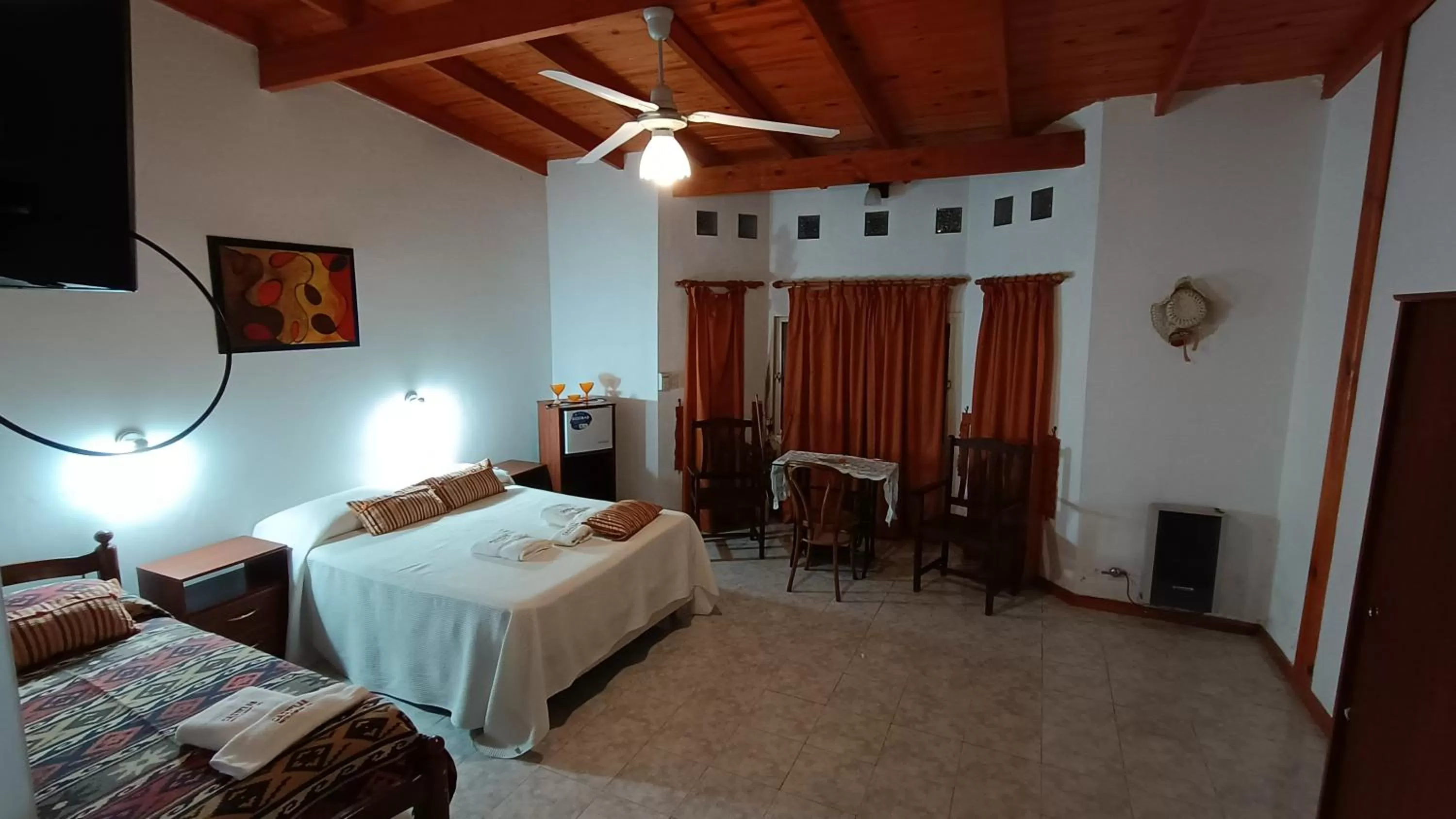 Bed in Castelar - Hotel & Apart