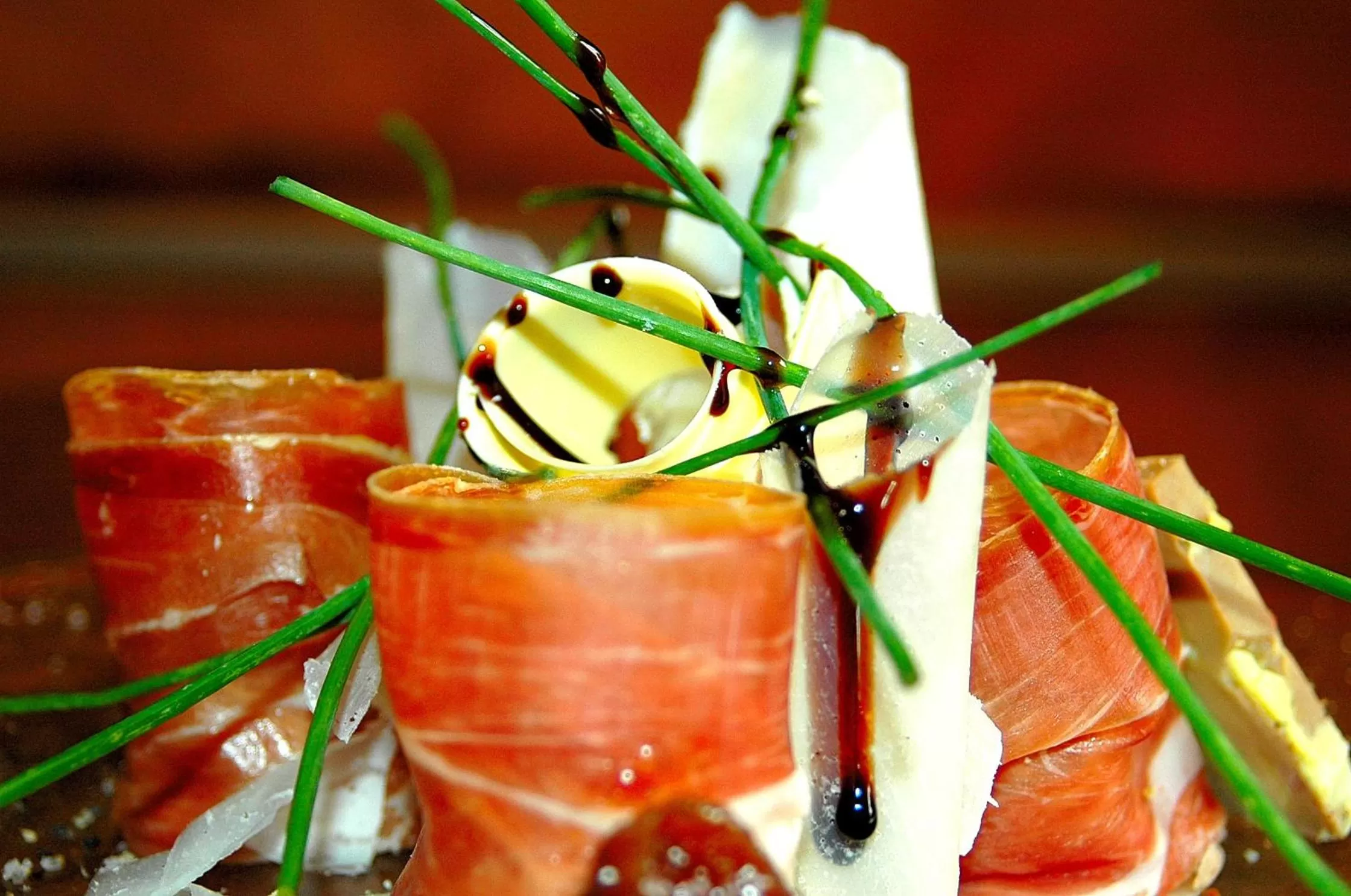 Food close-up in Hotel restaurant La Pêcherie - Le manoir d'à coté - Les 5 ruches -Logis hôtels