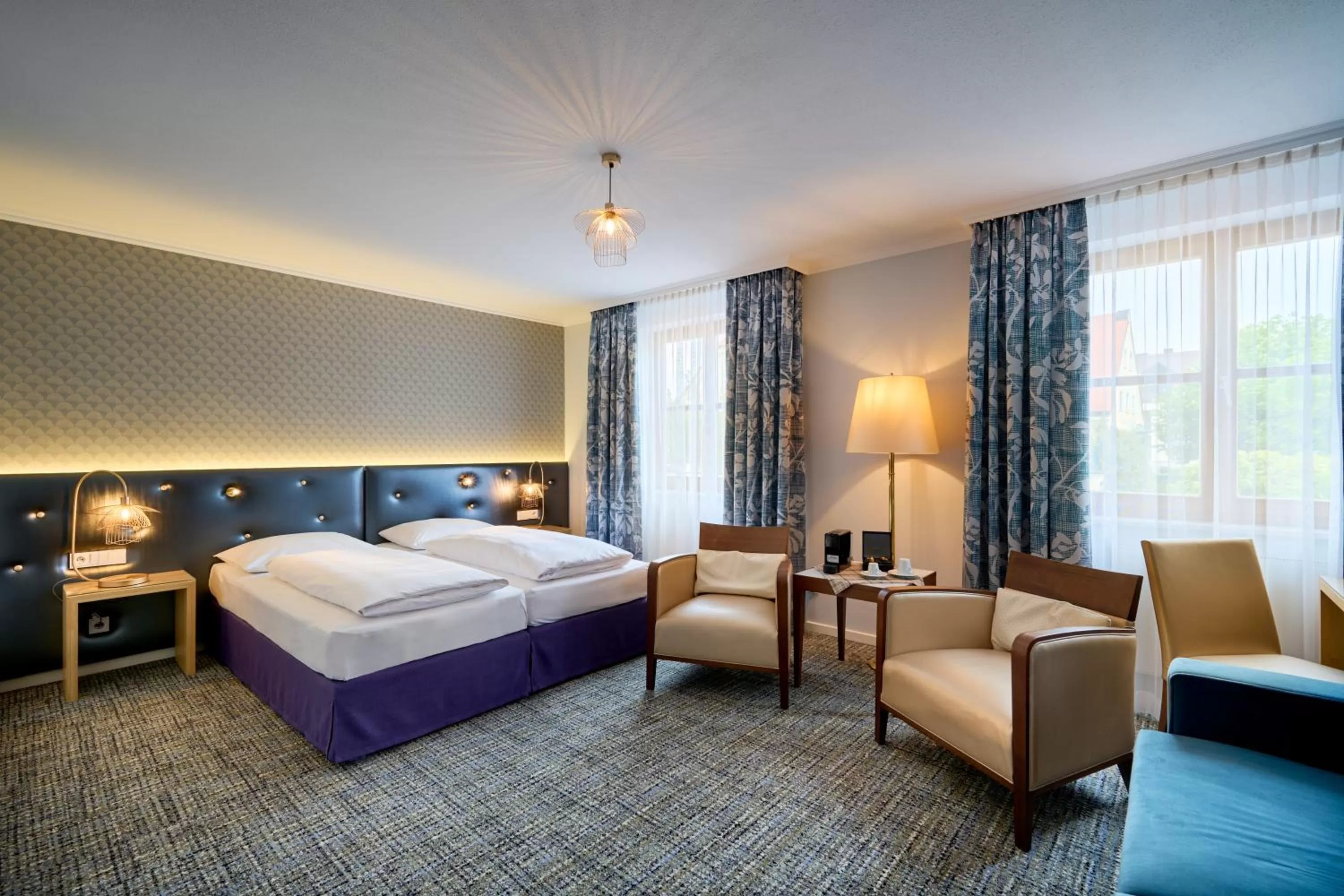 Photo of the whole room, Bed in Hotel Lechnerhof Unterföhring