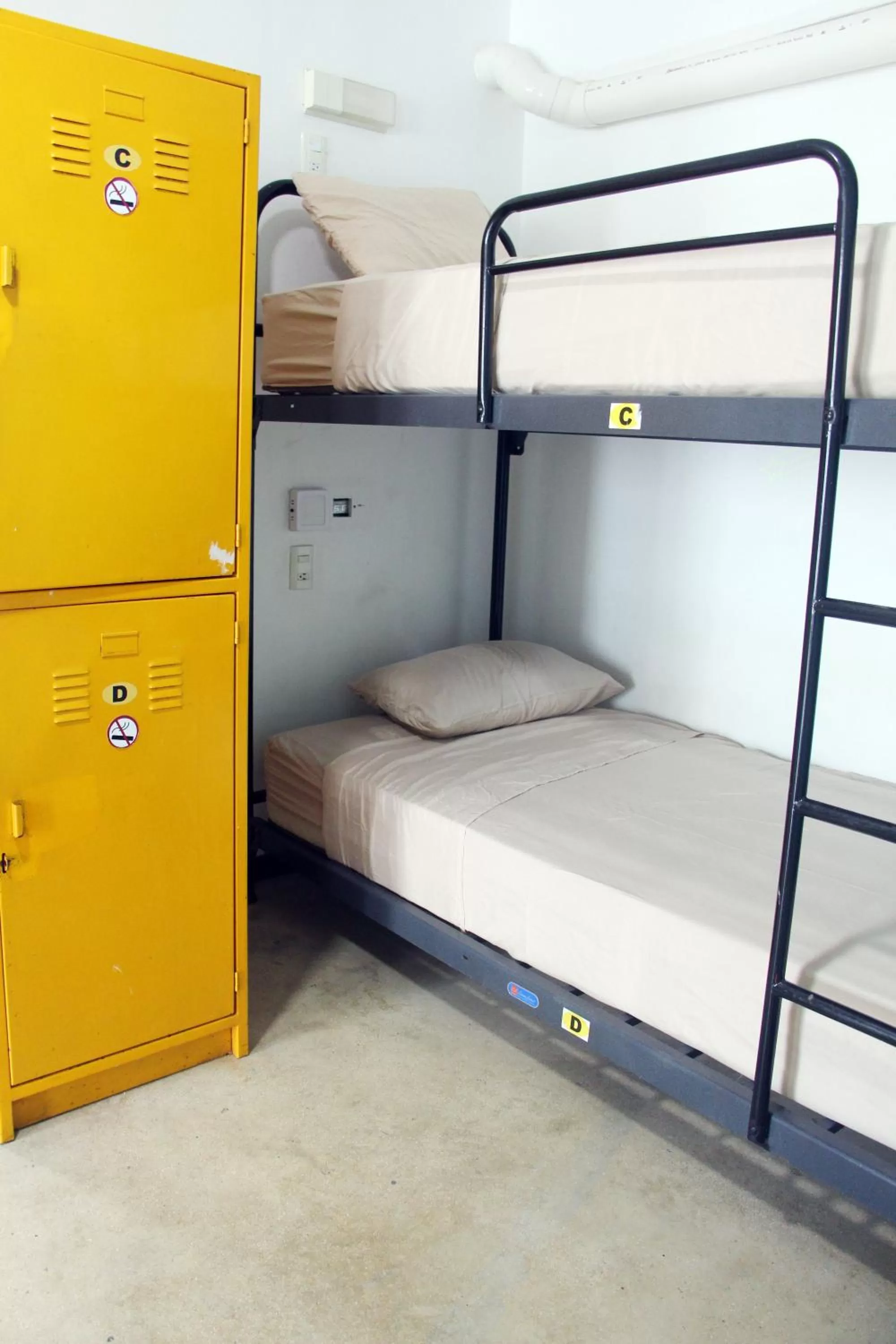 Bed, Bunk Bed in Hotel & Hostal Casa de Luz Cancun