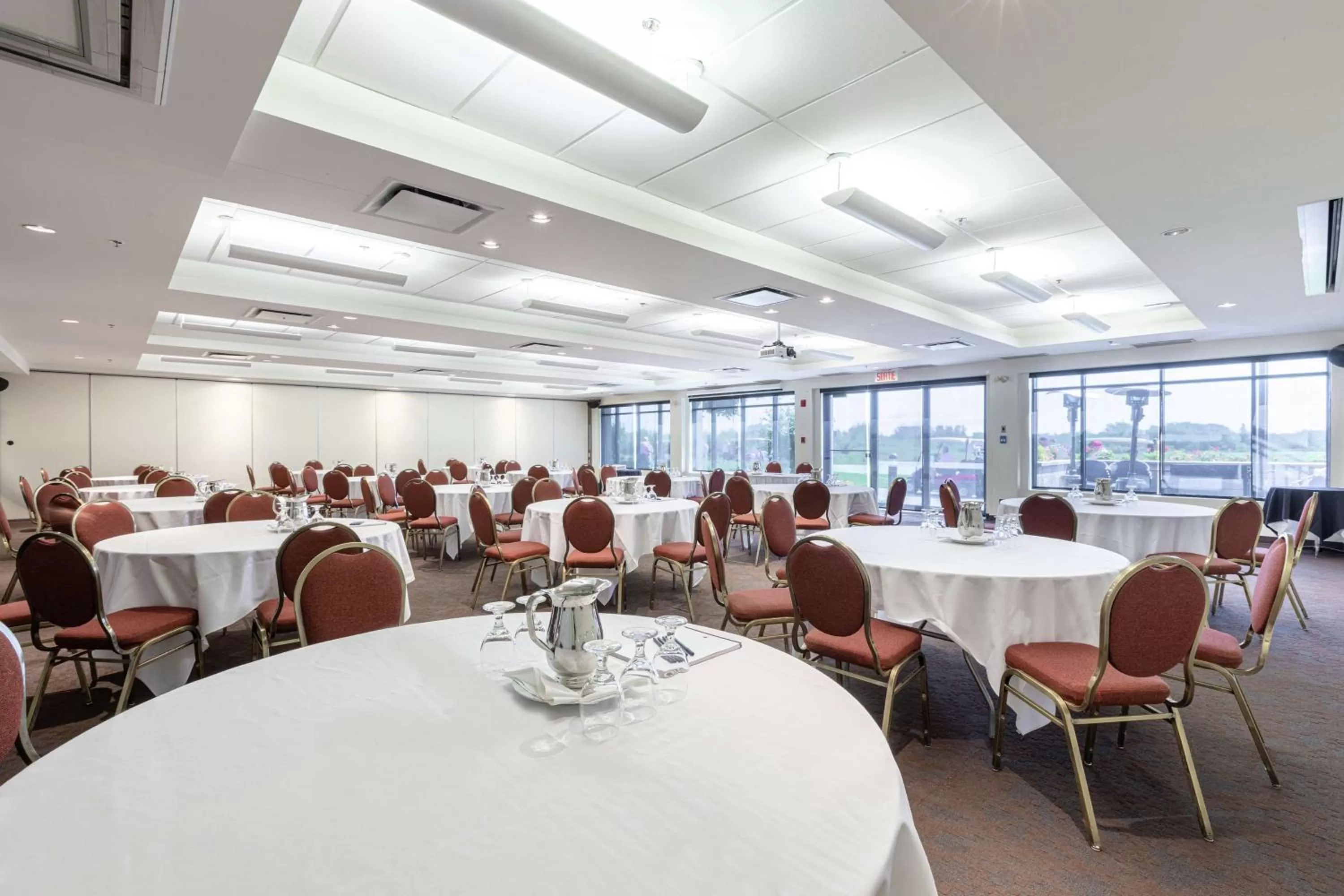Meeting/conference room in DoubleTree by Hilton Quebec Resort