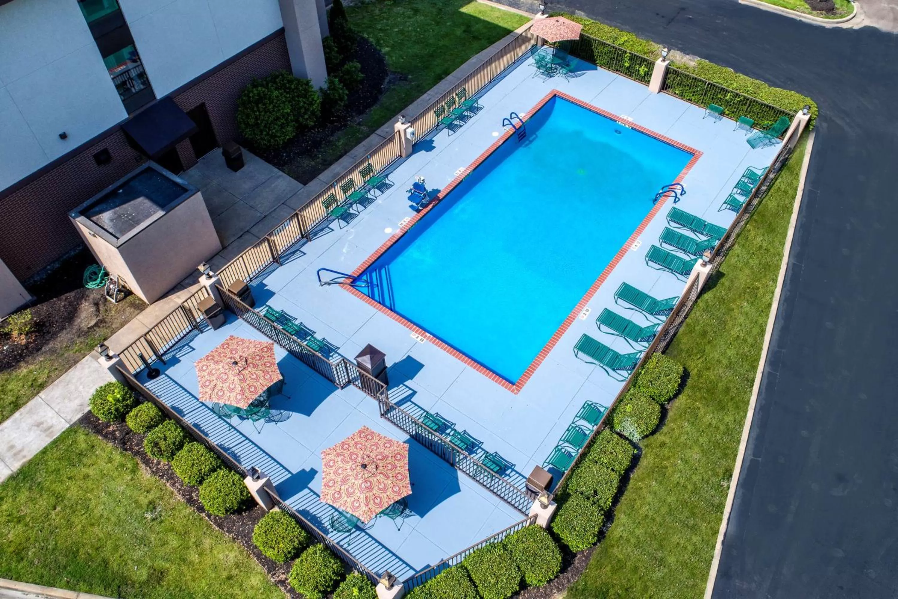 Pool view in Hampton Inn Batesville