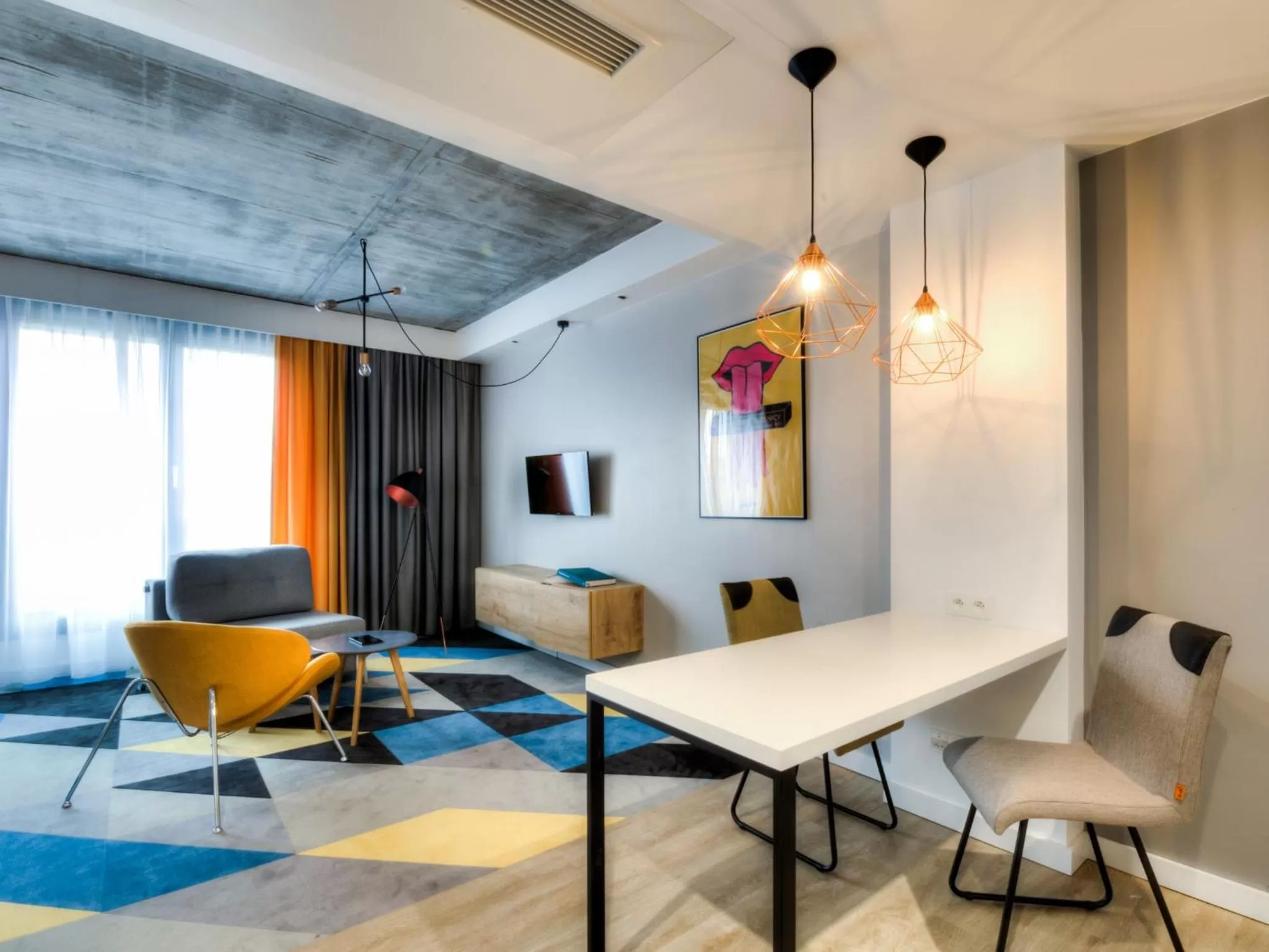 Photo of the whole room in Lwowska 1