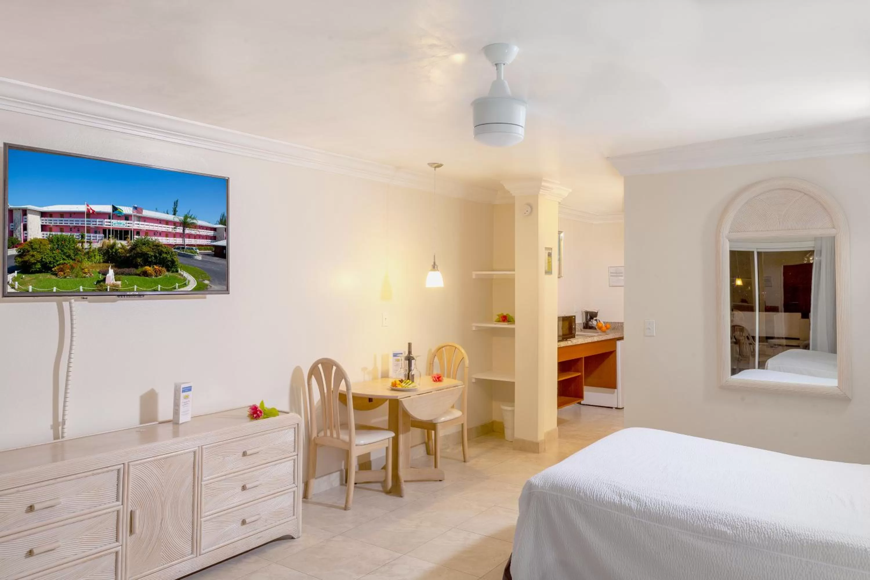 Other, Bed in Bell Channel Inn Hotel