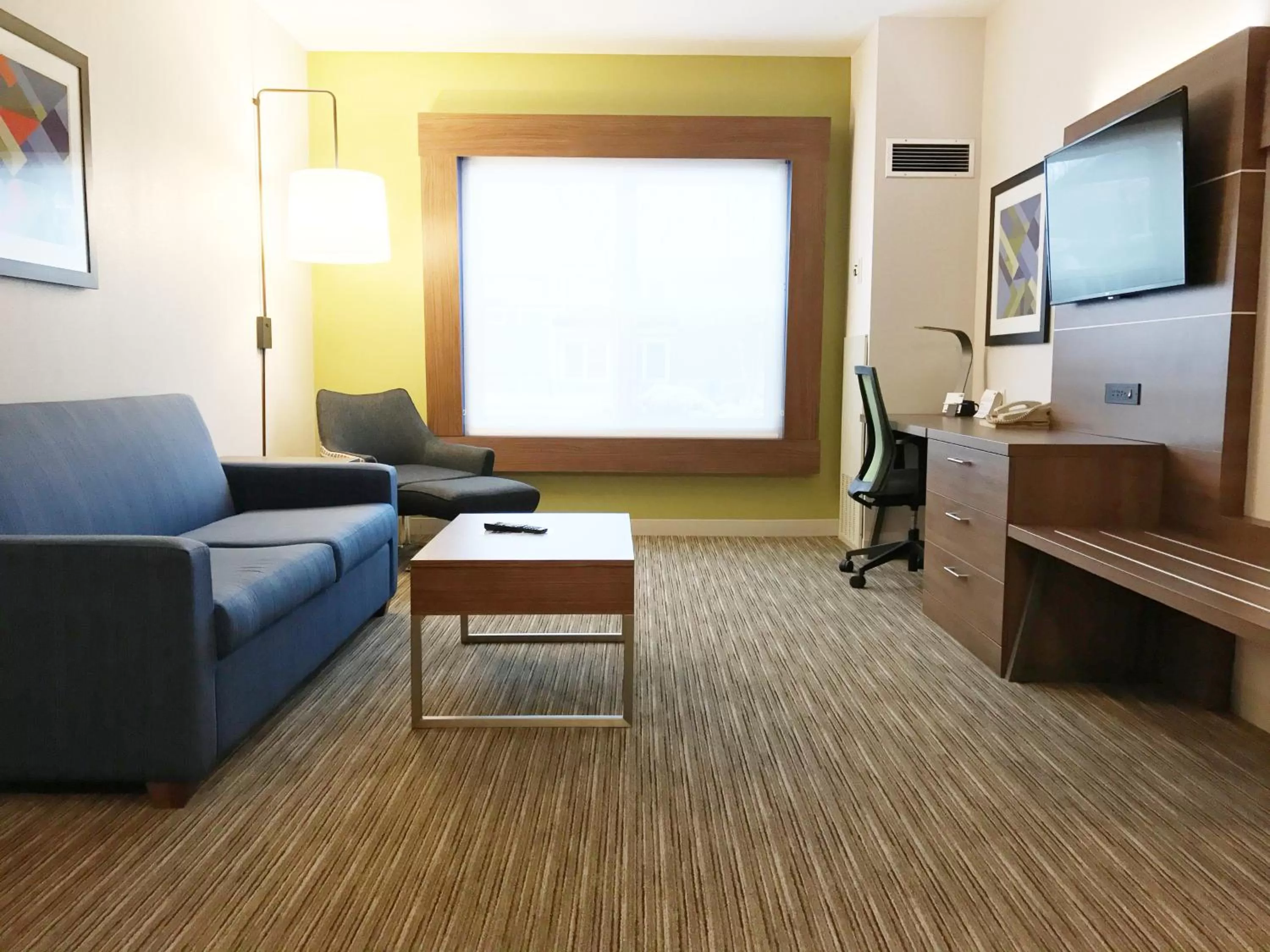 Photo of the whole room in Holiday Inn Express Hotel & Suites White River Junction by IHG