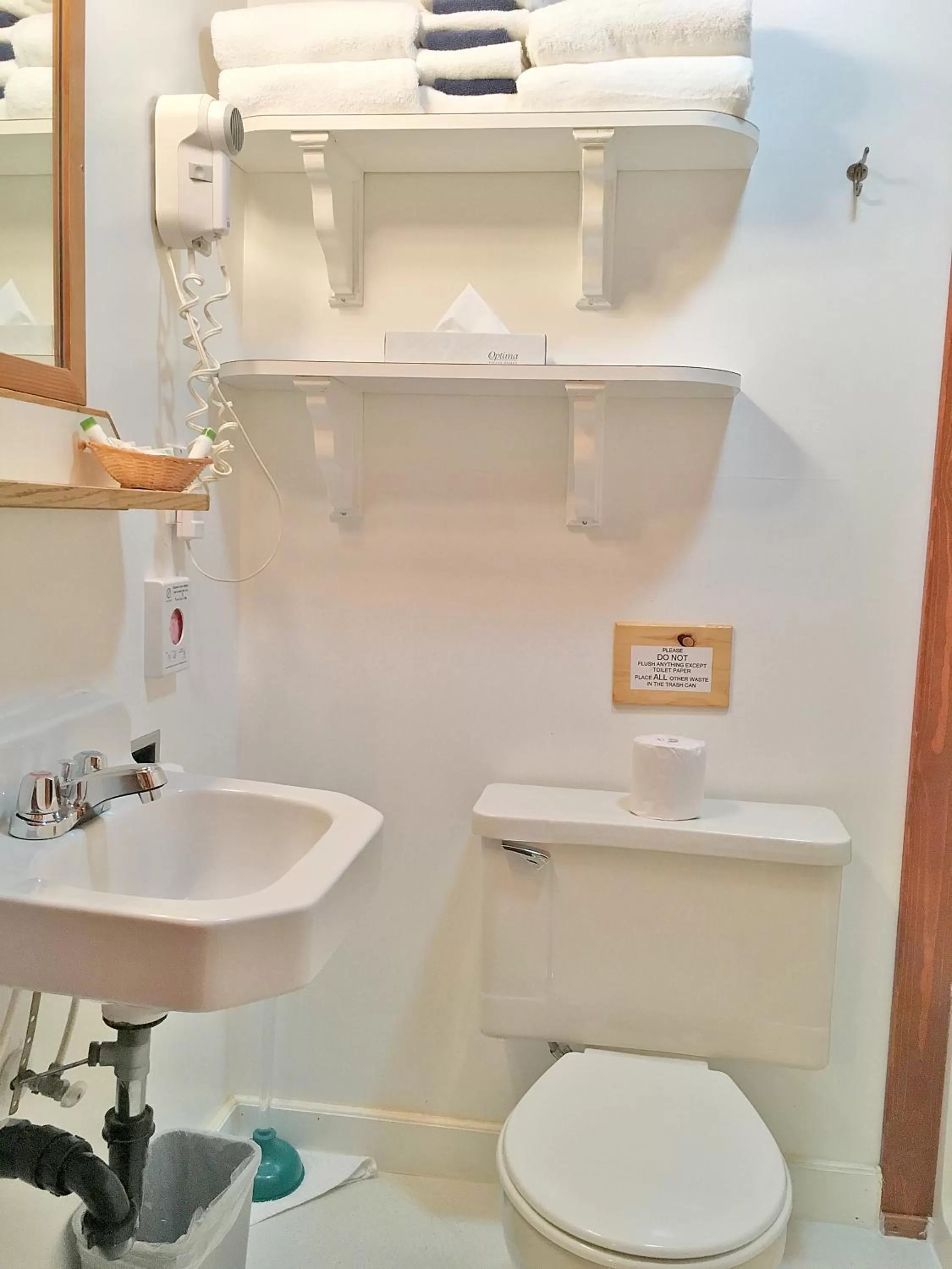 Park Motel and Cabins