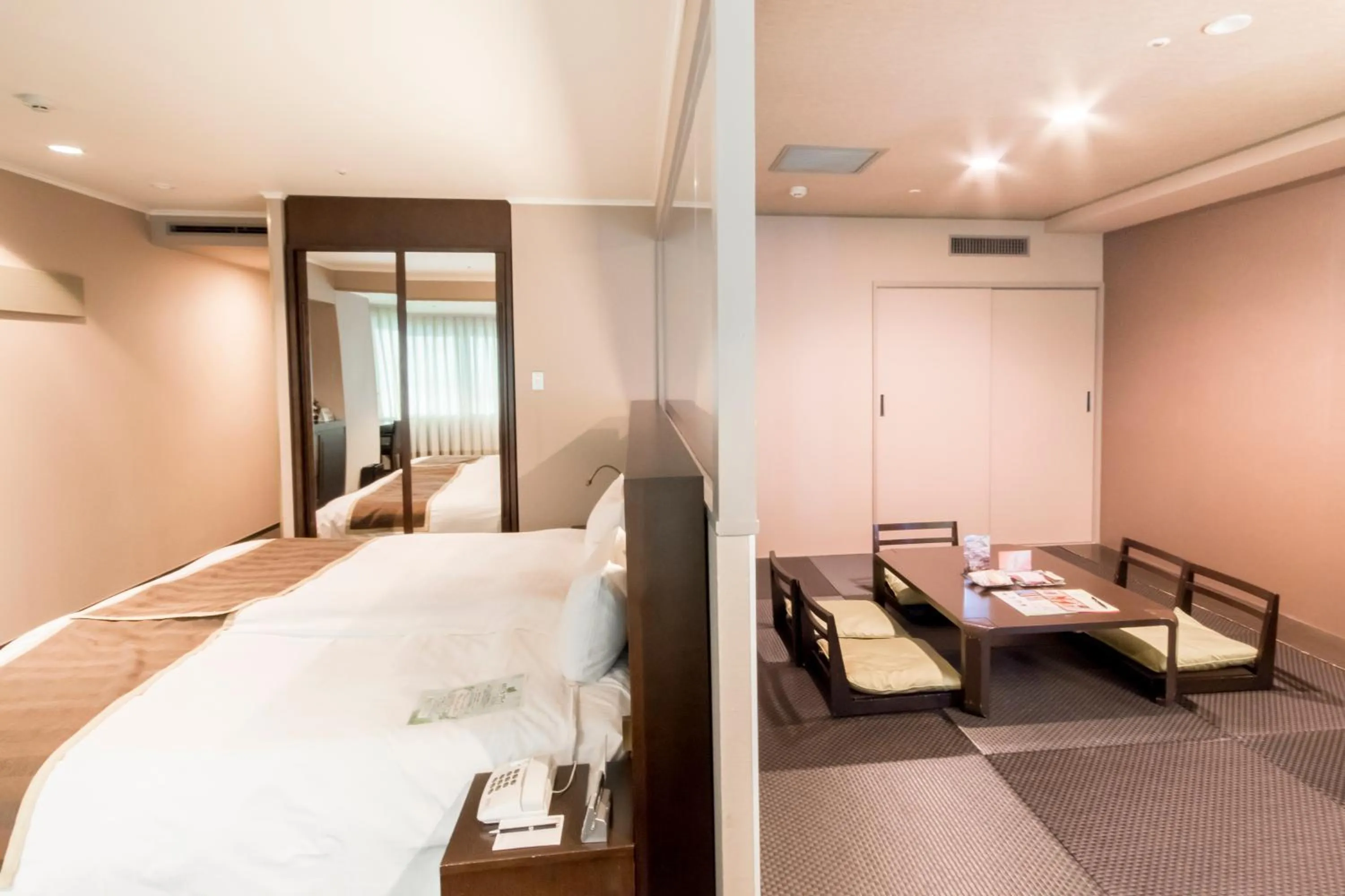 Photo of the whole room, Bed in Hotel Epinard Nasu