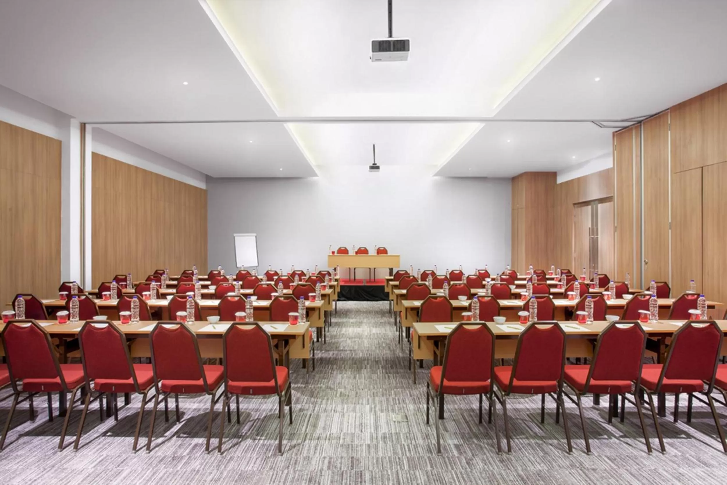 Meeting/conference room in Ibis Makassar City Center