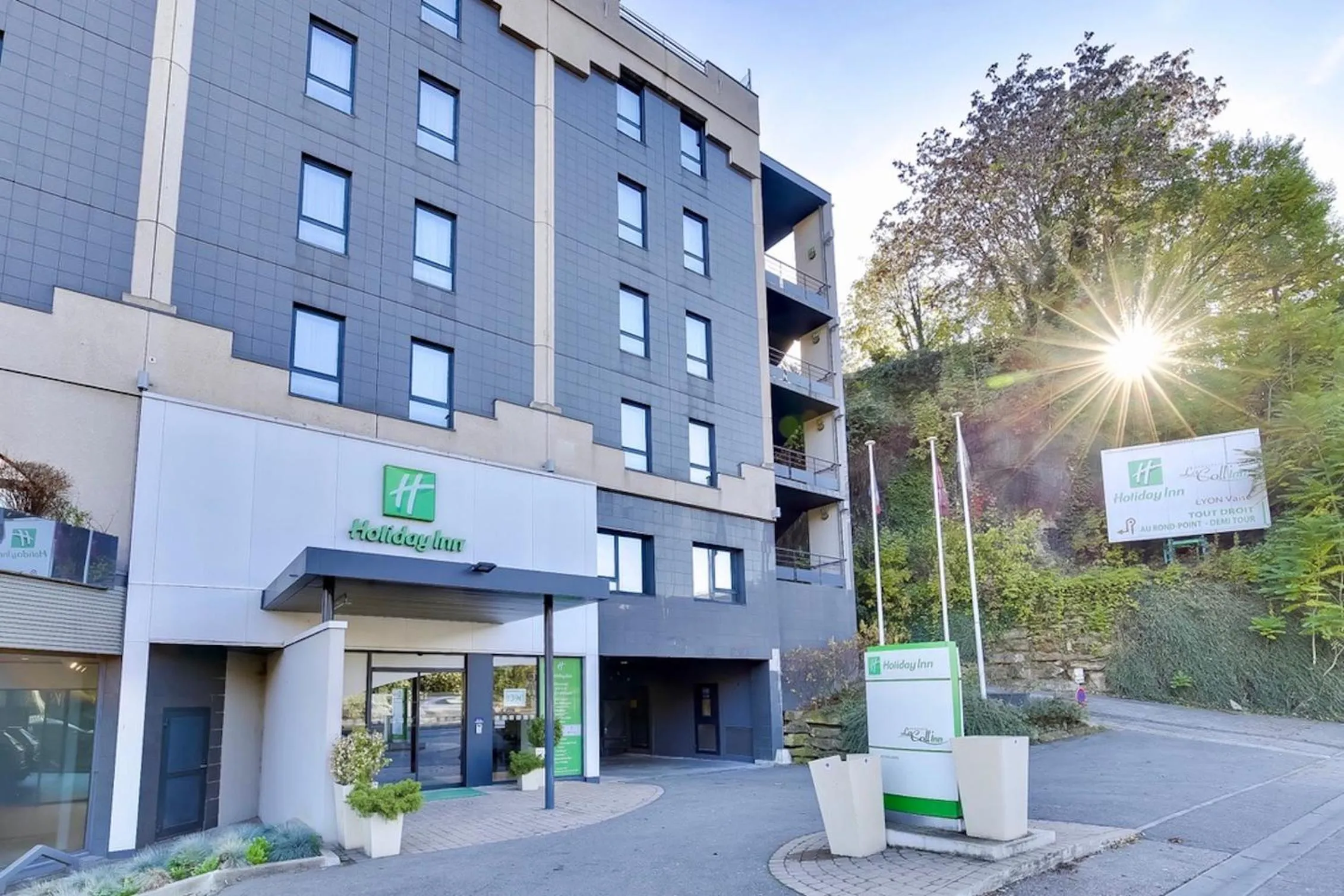 Facade/entrance in Holiday Inn Lyon Vaise by IHG