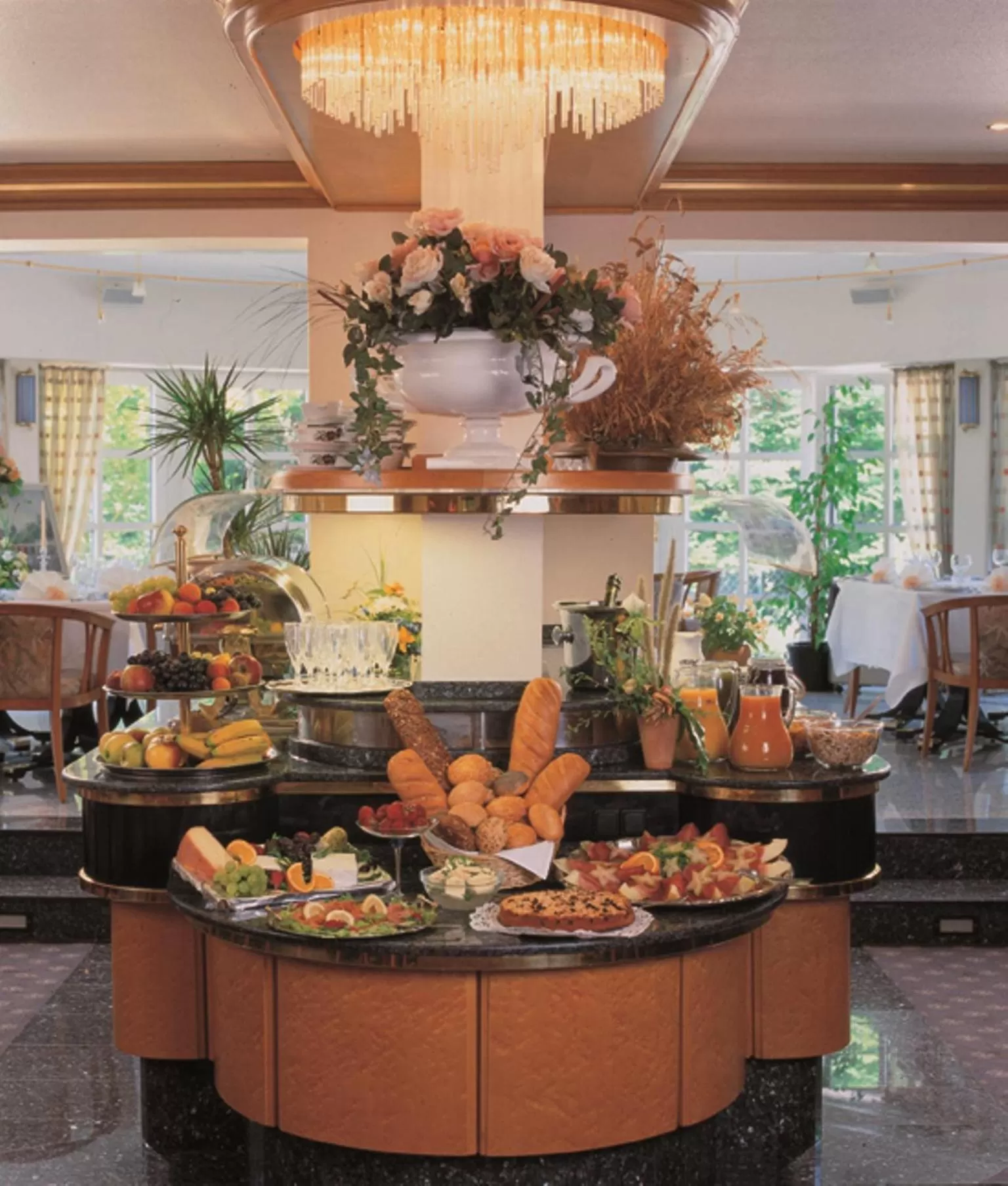 Restaurant/places to eat in Hotel Exquisit