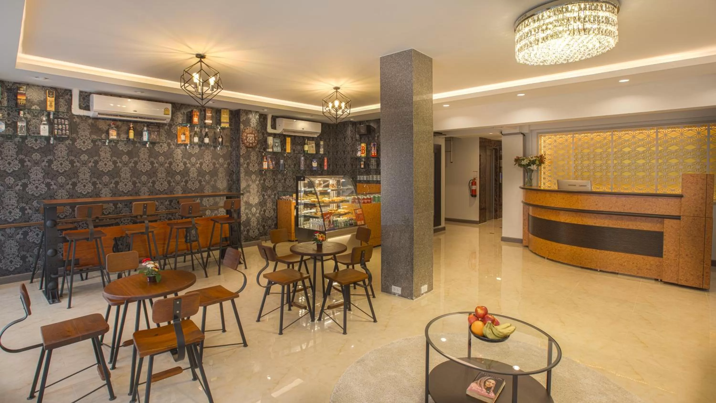 V One Pride-Sukhumvit 22, Bangkok