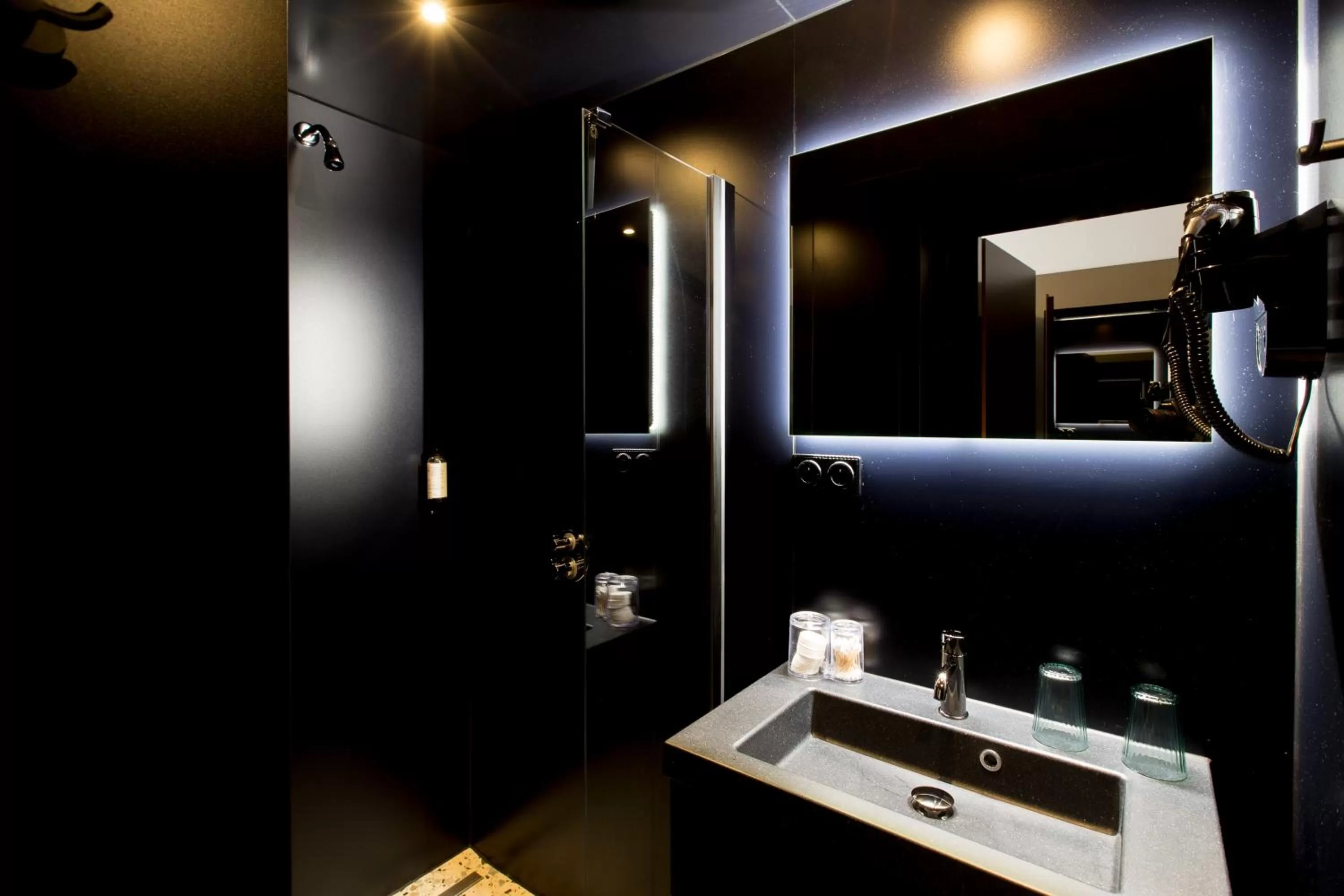 Shower in YUST Antwerp