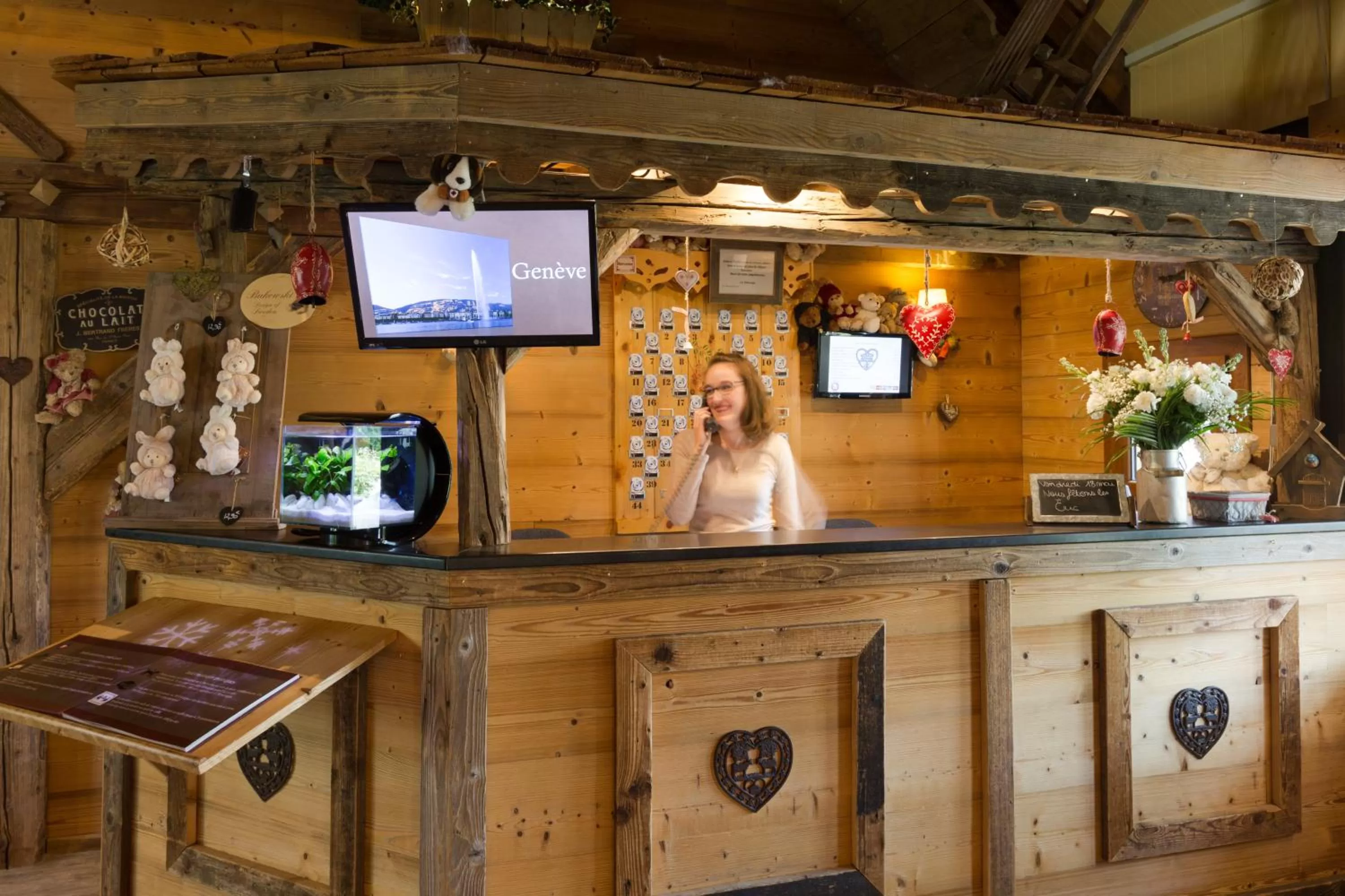 Lobby or reception in The Originals Annemasse Sud - Porte de Genève