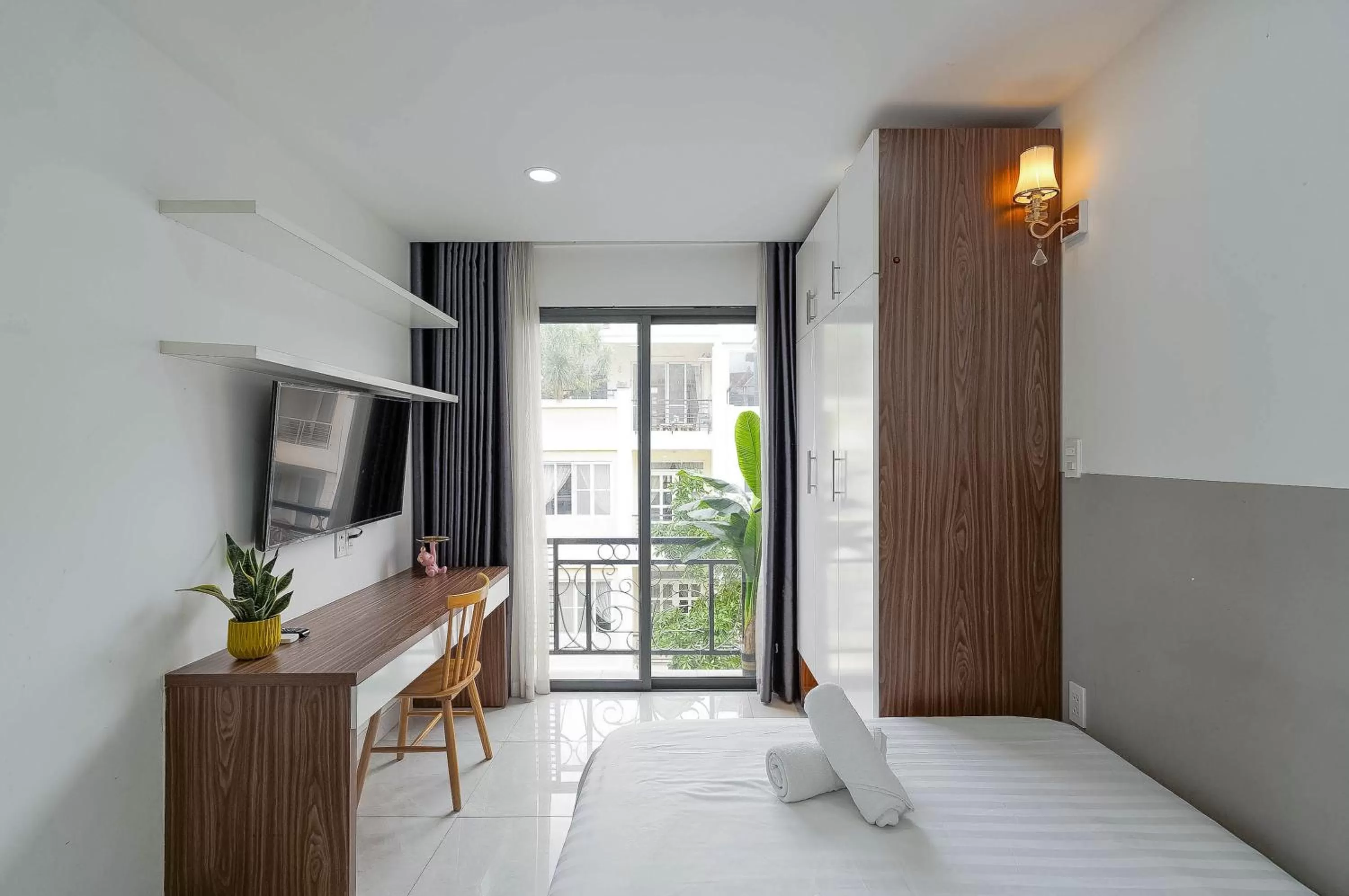 Balcony/Terrace in Spring Hill Apartment -The High Class