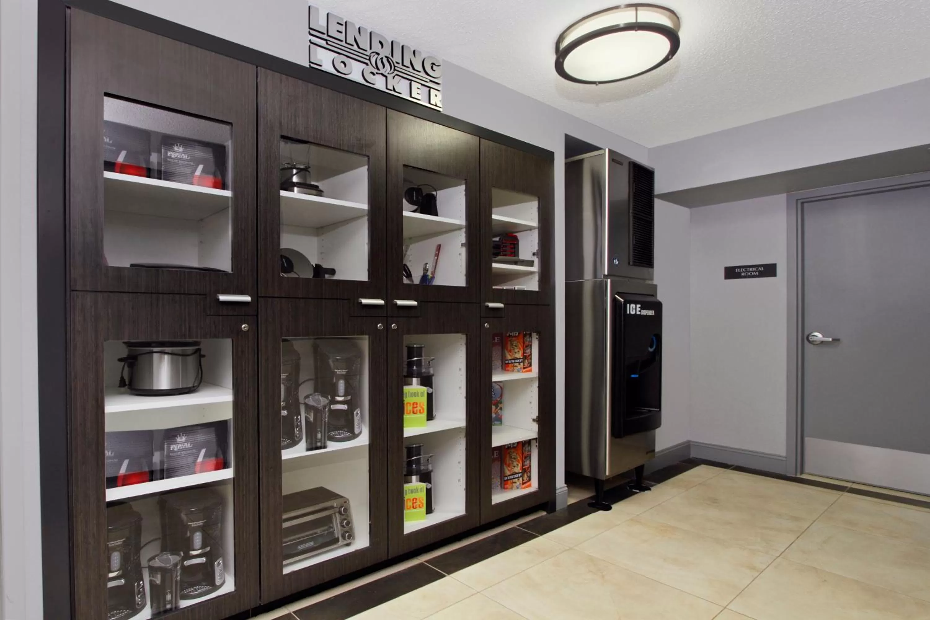 Lobby or reception in Candlewood Suites Rogers-Bentonville by IHG