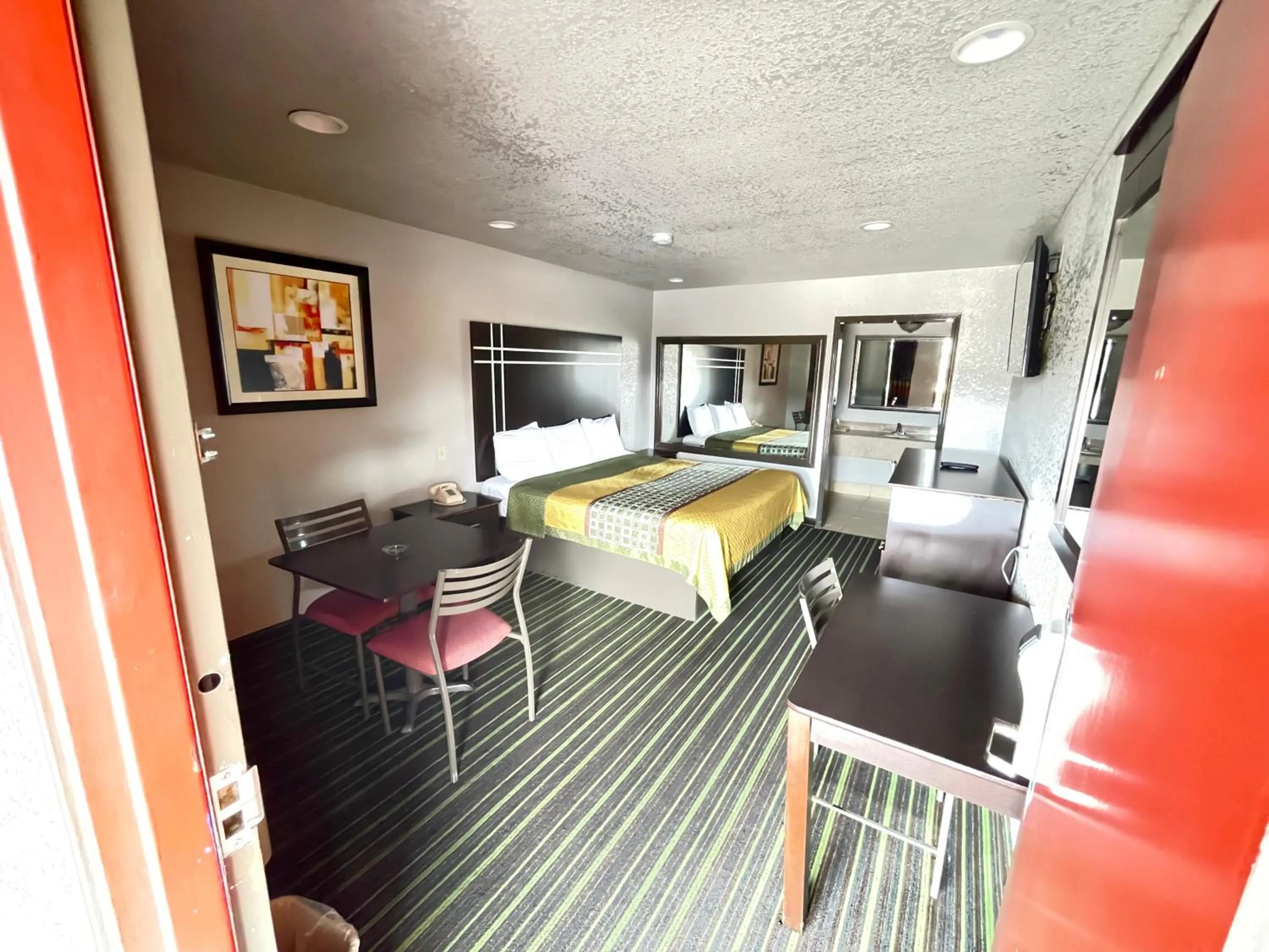 Bed in REGENCY INN - CHANNELVIEW