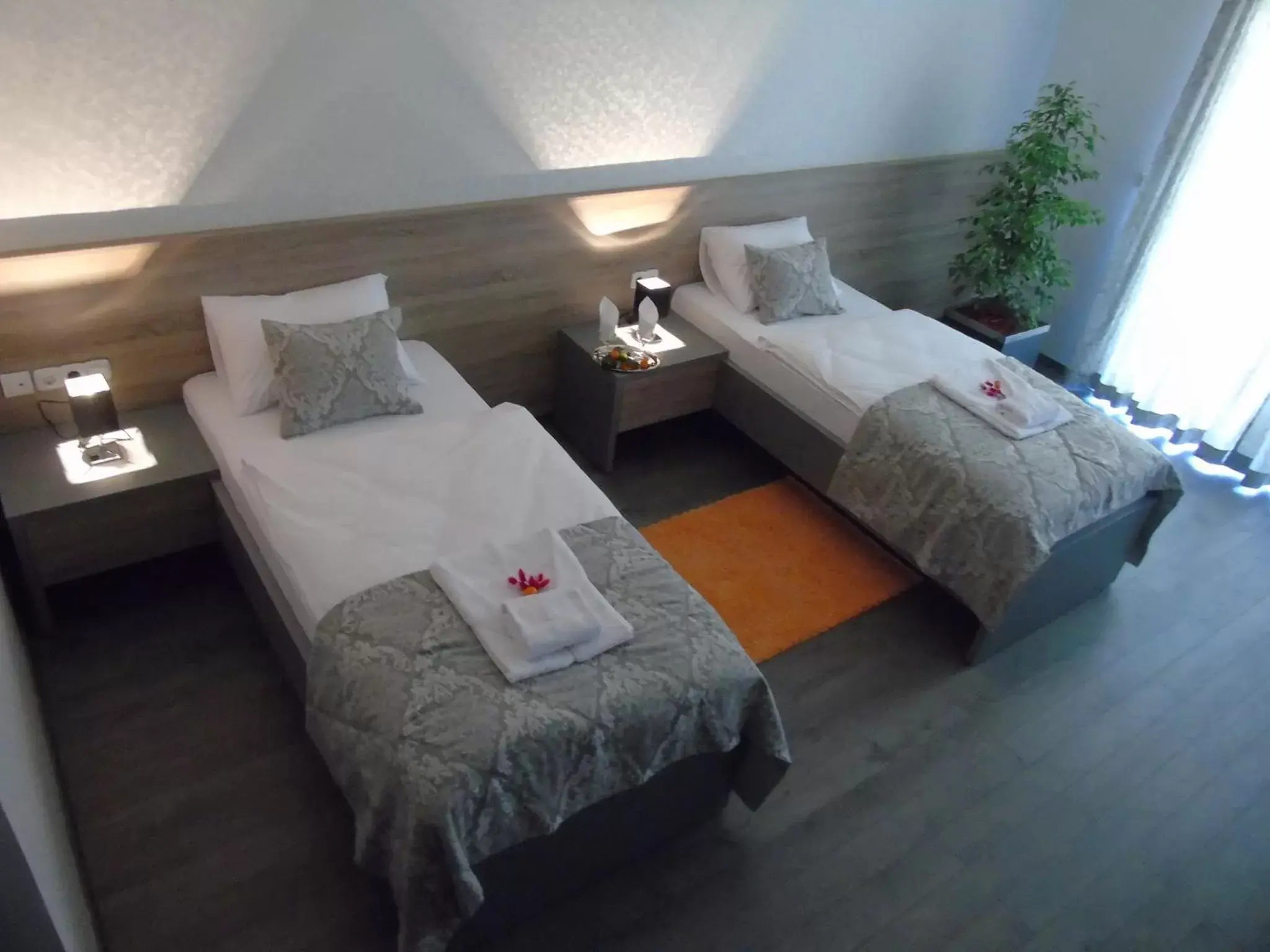 Twin Room with Terrace in Motel Kamenica Twin Room with Terrace in Motel Kamenica