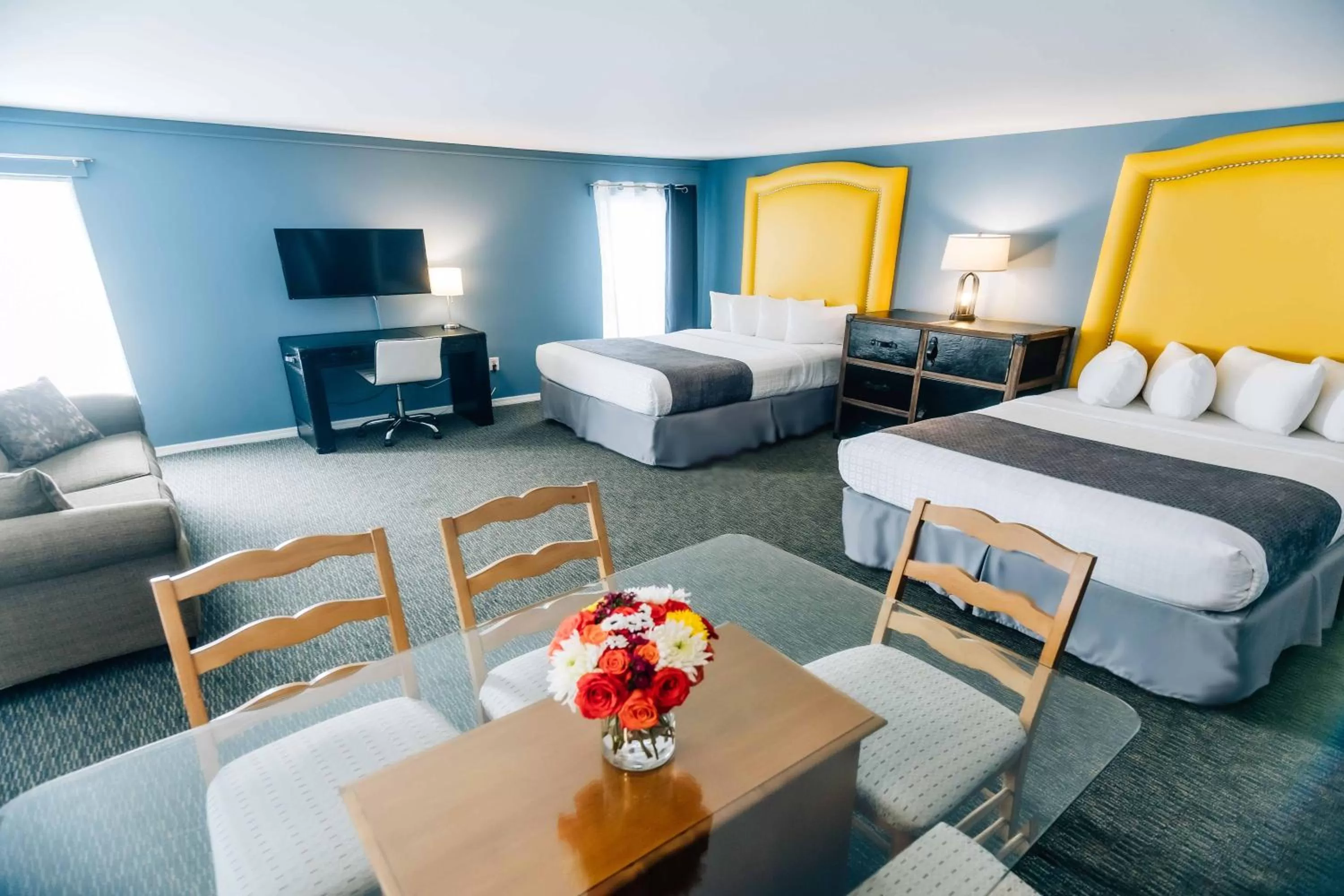 Bed in Hollander Hotel - Downtown St. Petersburg