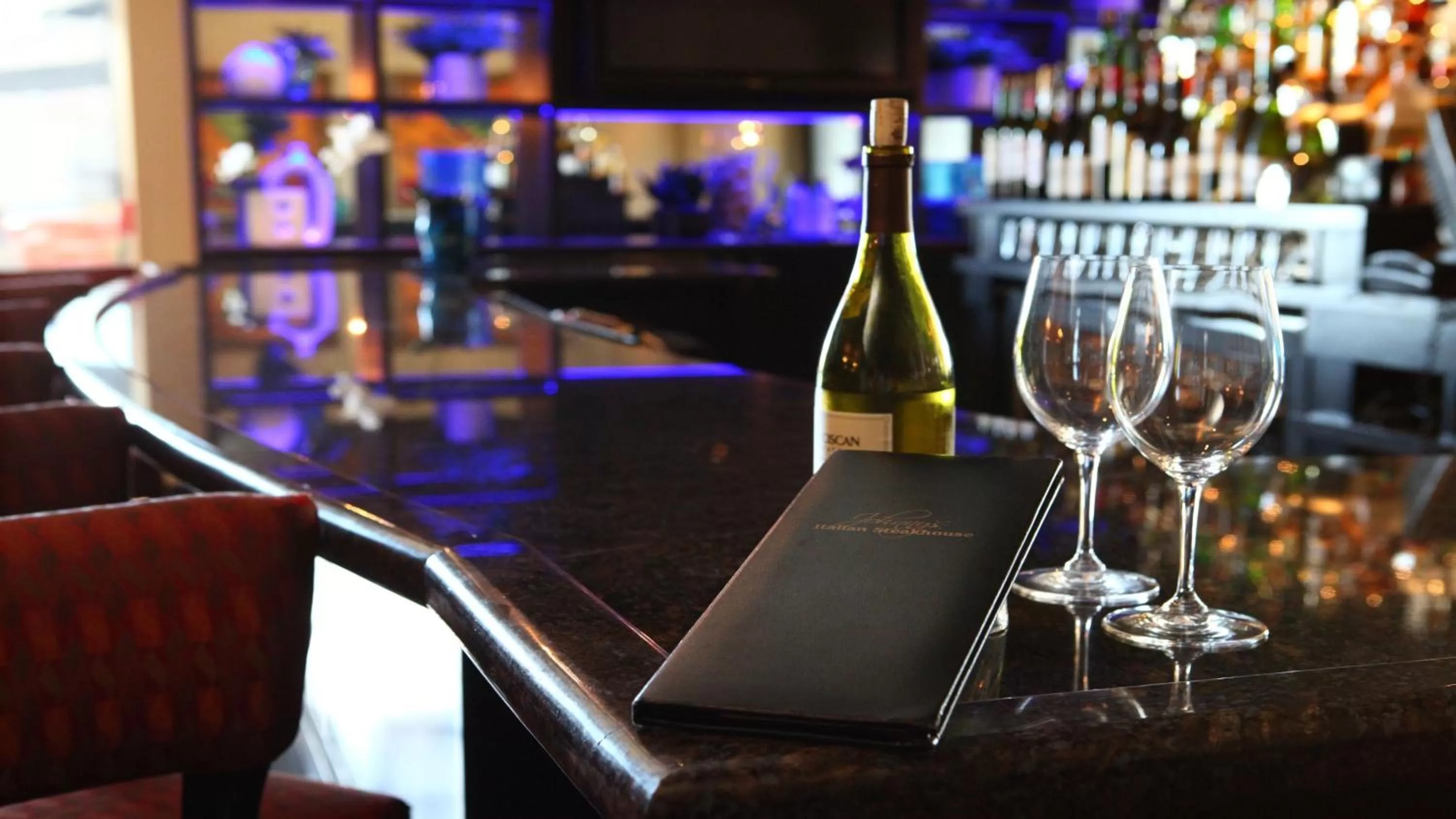 Bedroom in Holiday Inn Cincinnati North West Chester by IHG