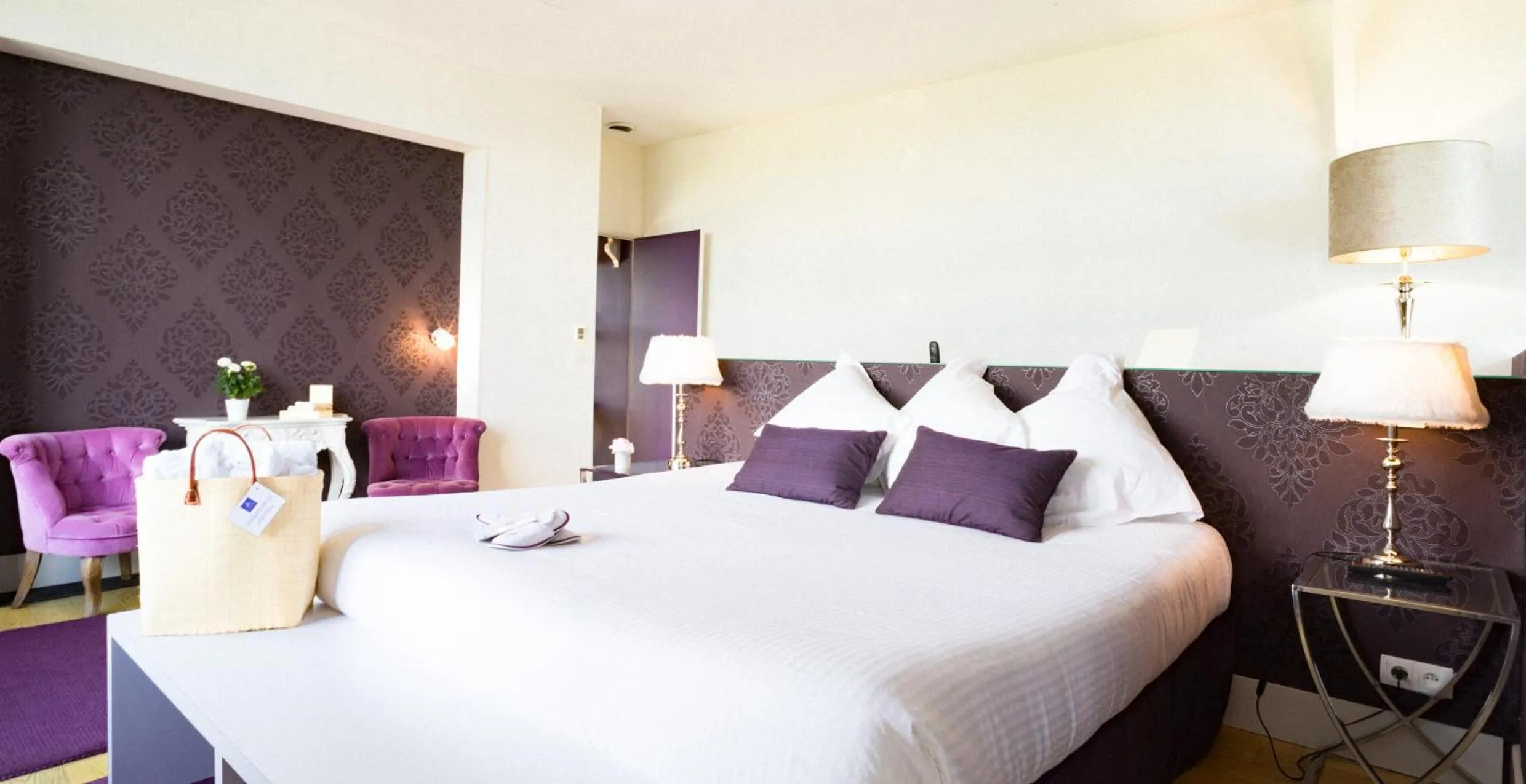 Bed in Domaine De La Corniche