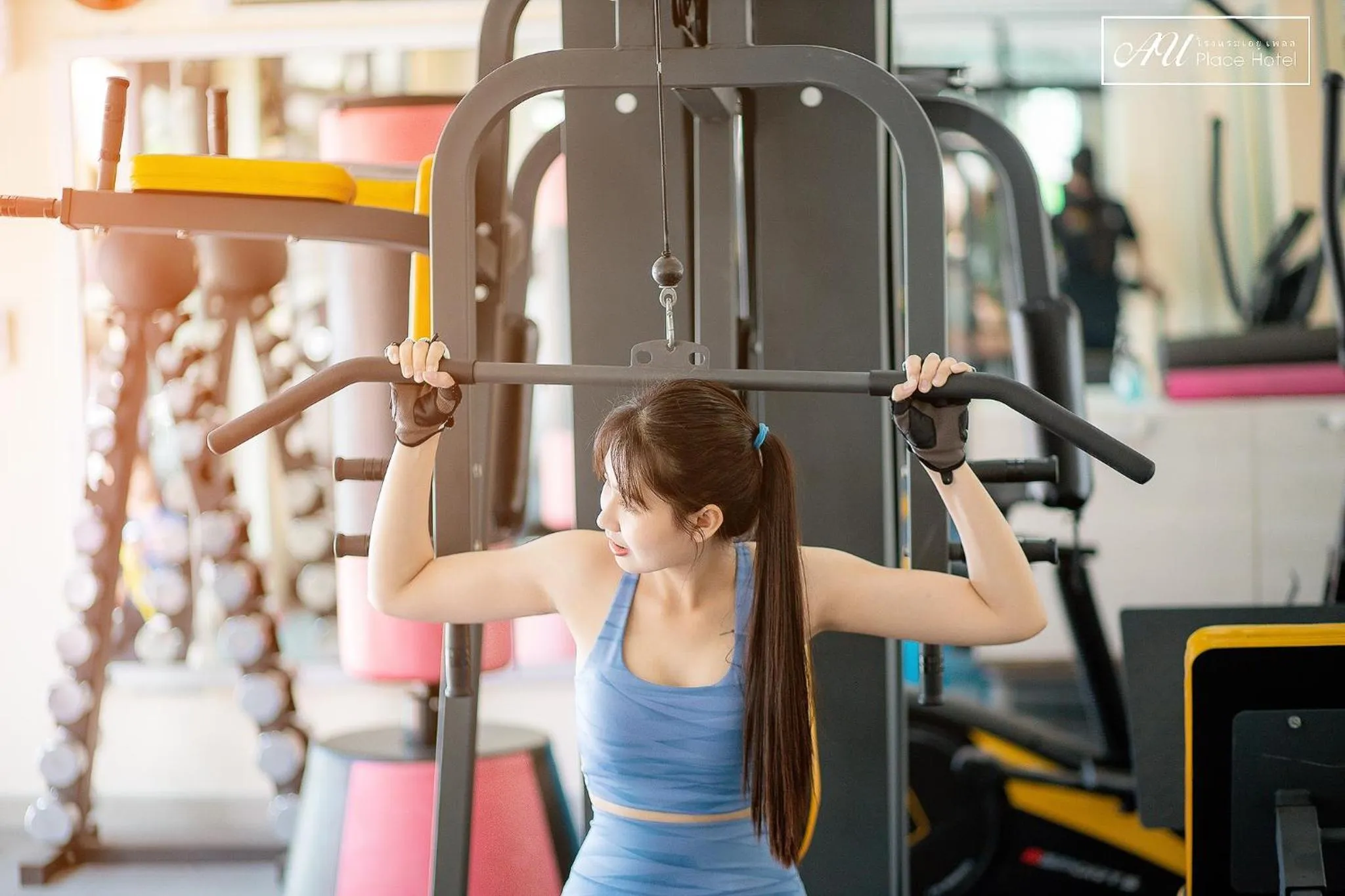 Fitness centre/facilities in AU Place Hotel