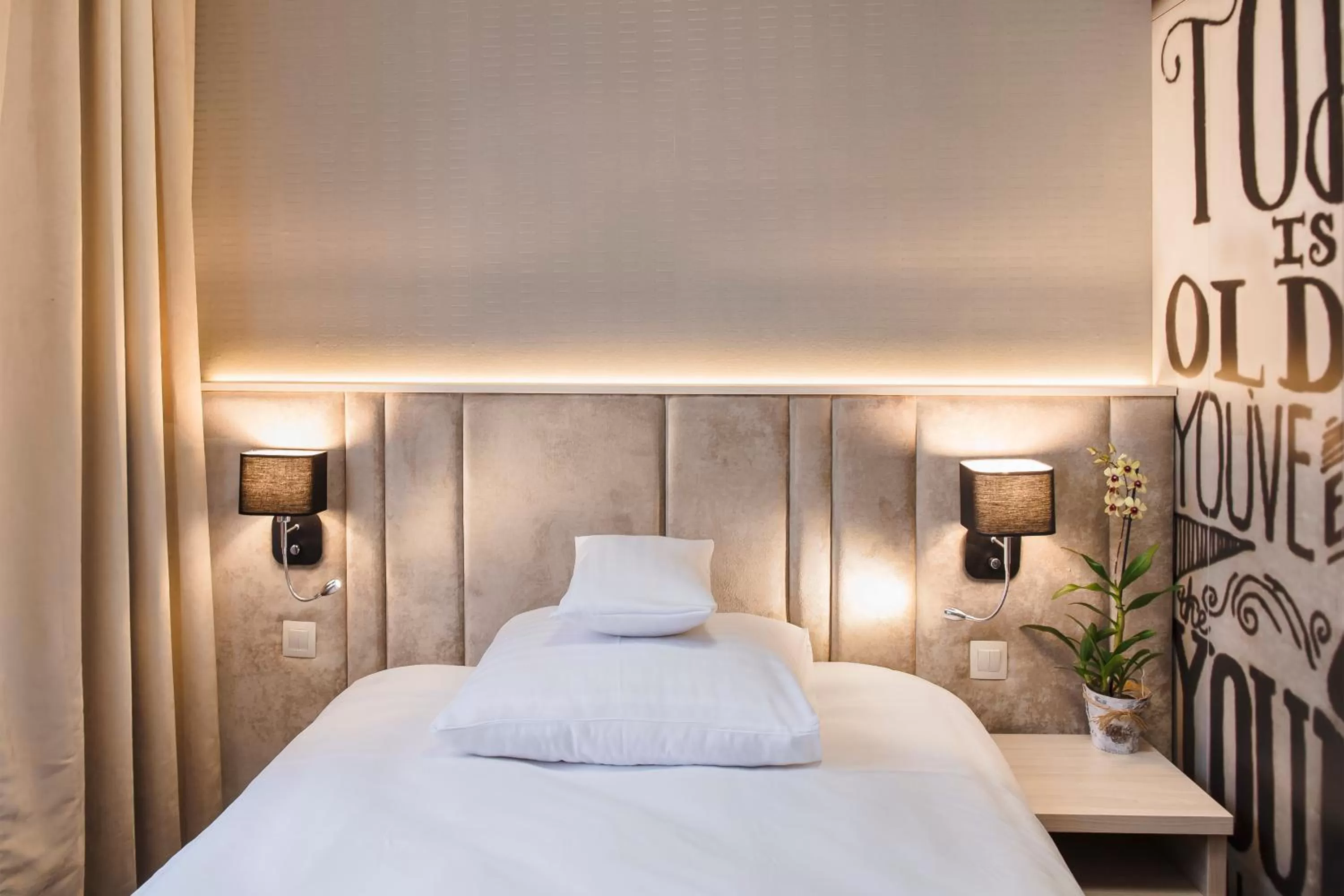 Bedroom, Bed in Art Hotel's Sosnowiec