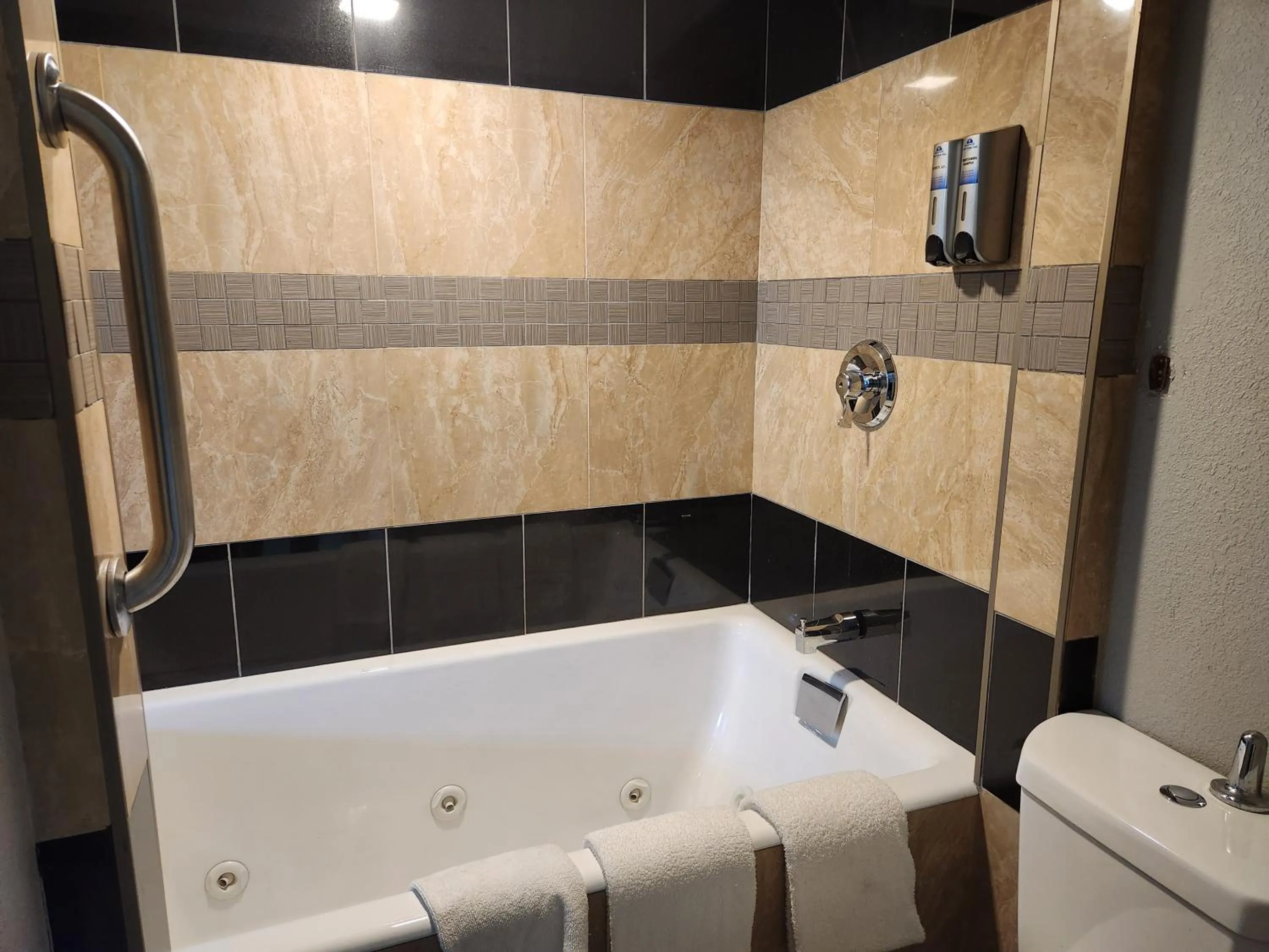 Shower in Americas Best Value Inn and Suites Little Rock