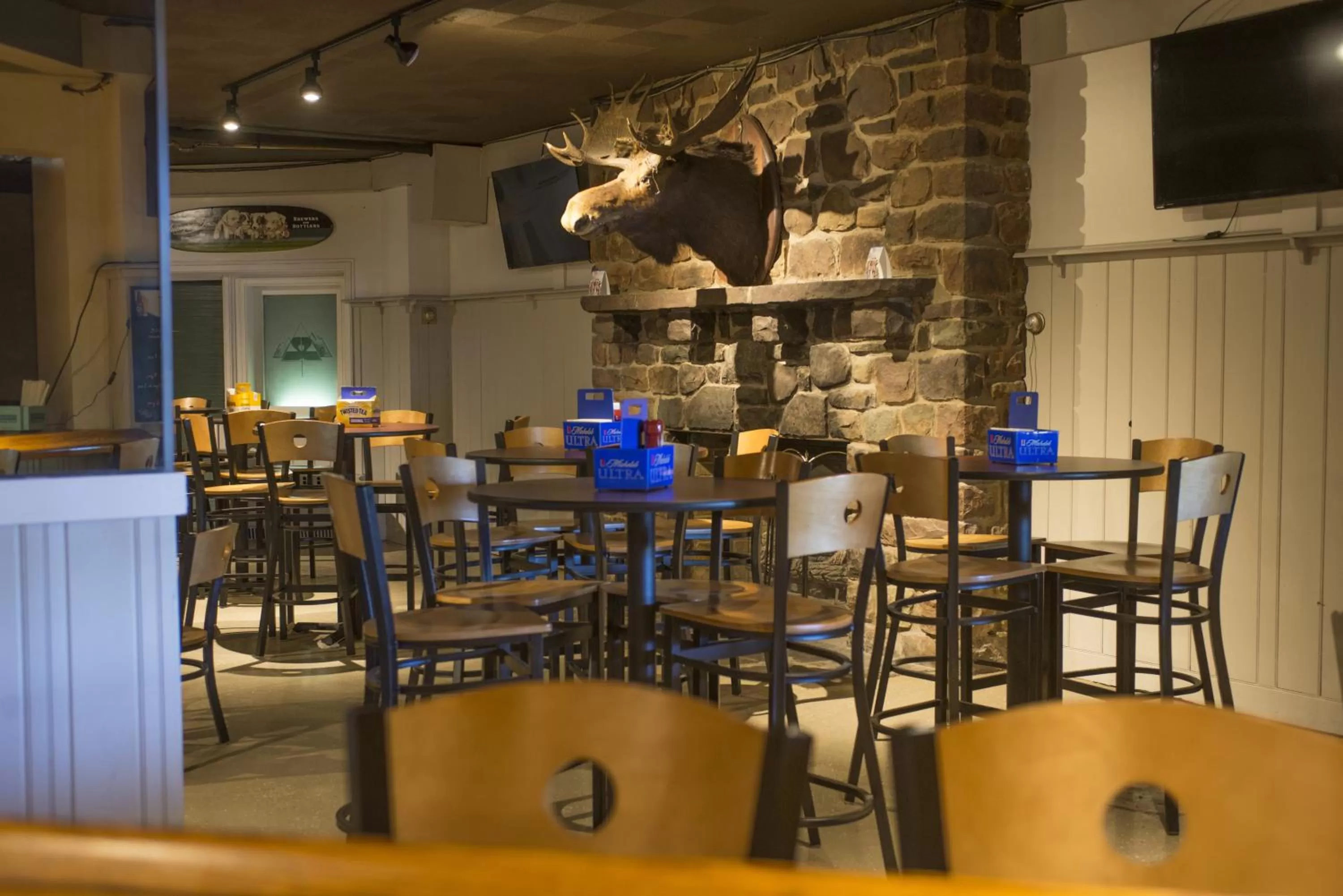 Restaurant/places to eat in Split Rock Resort