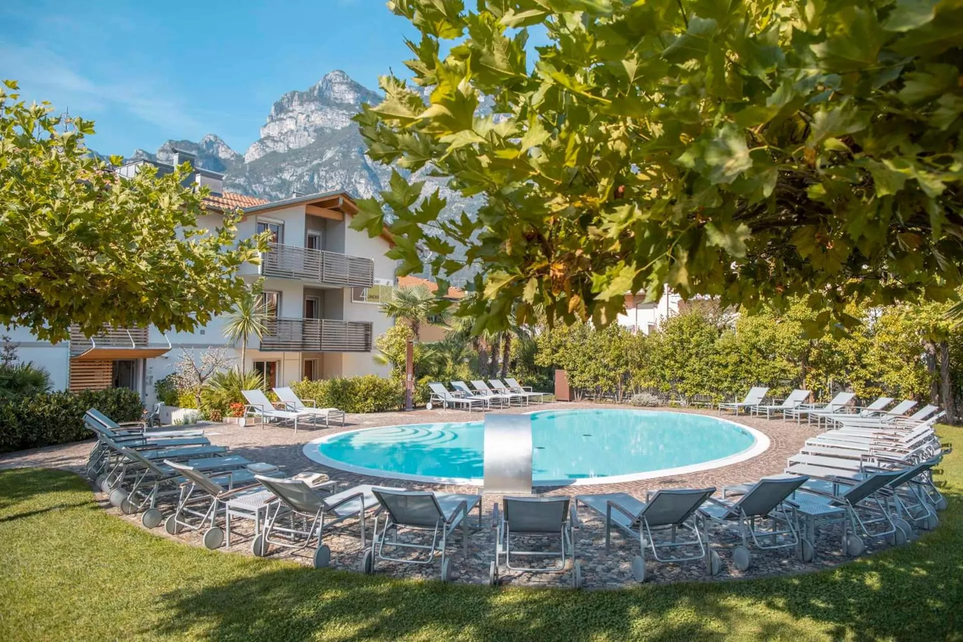 Pool view in 4 Limoni Apartment Resort