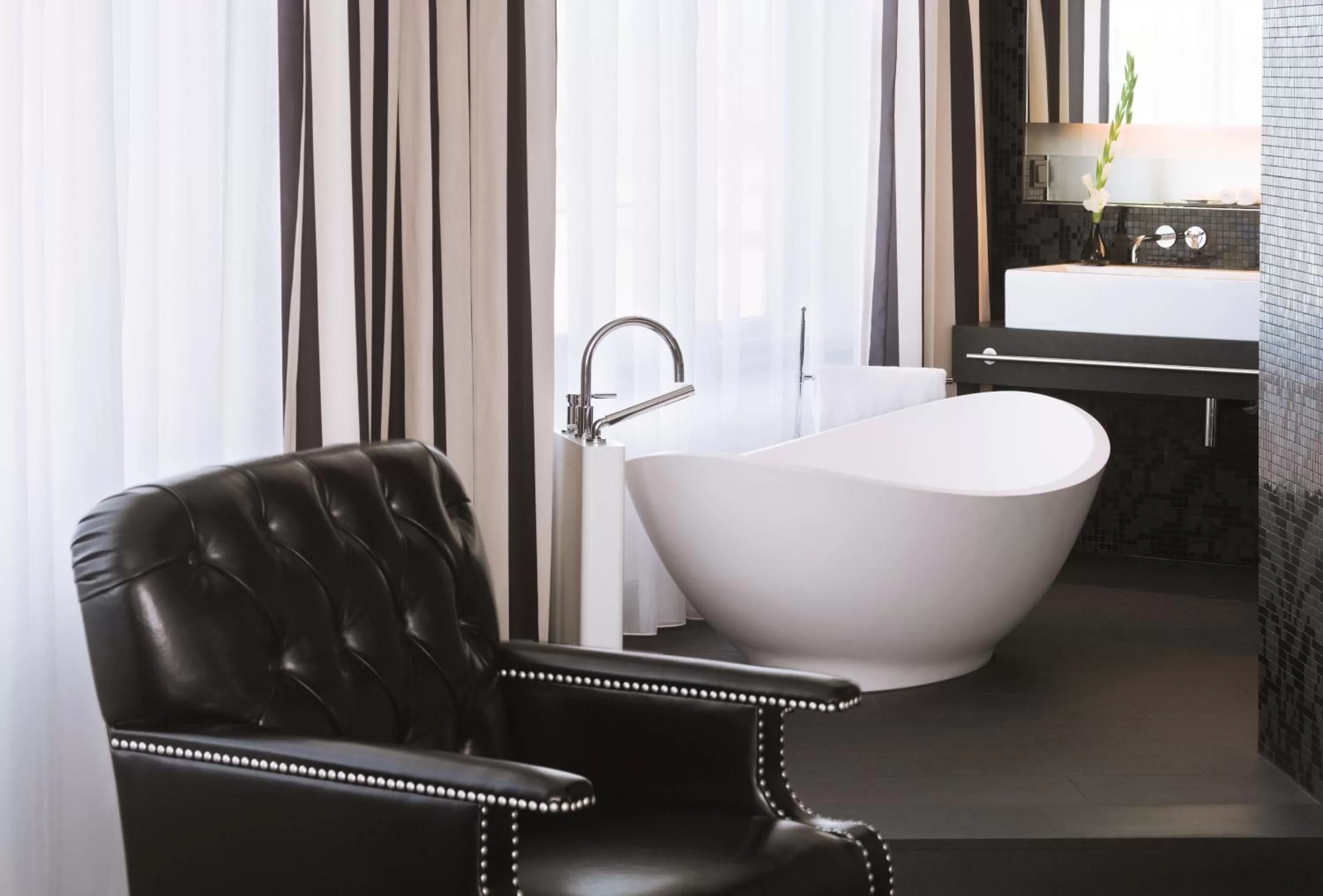 Bathroom in Mövenpick Hotel Stuttgart Airport