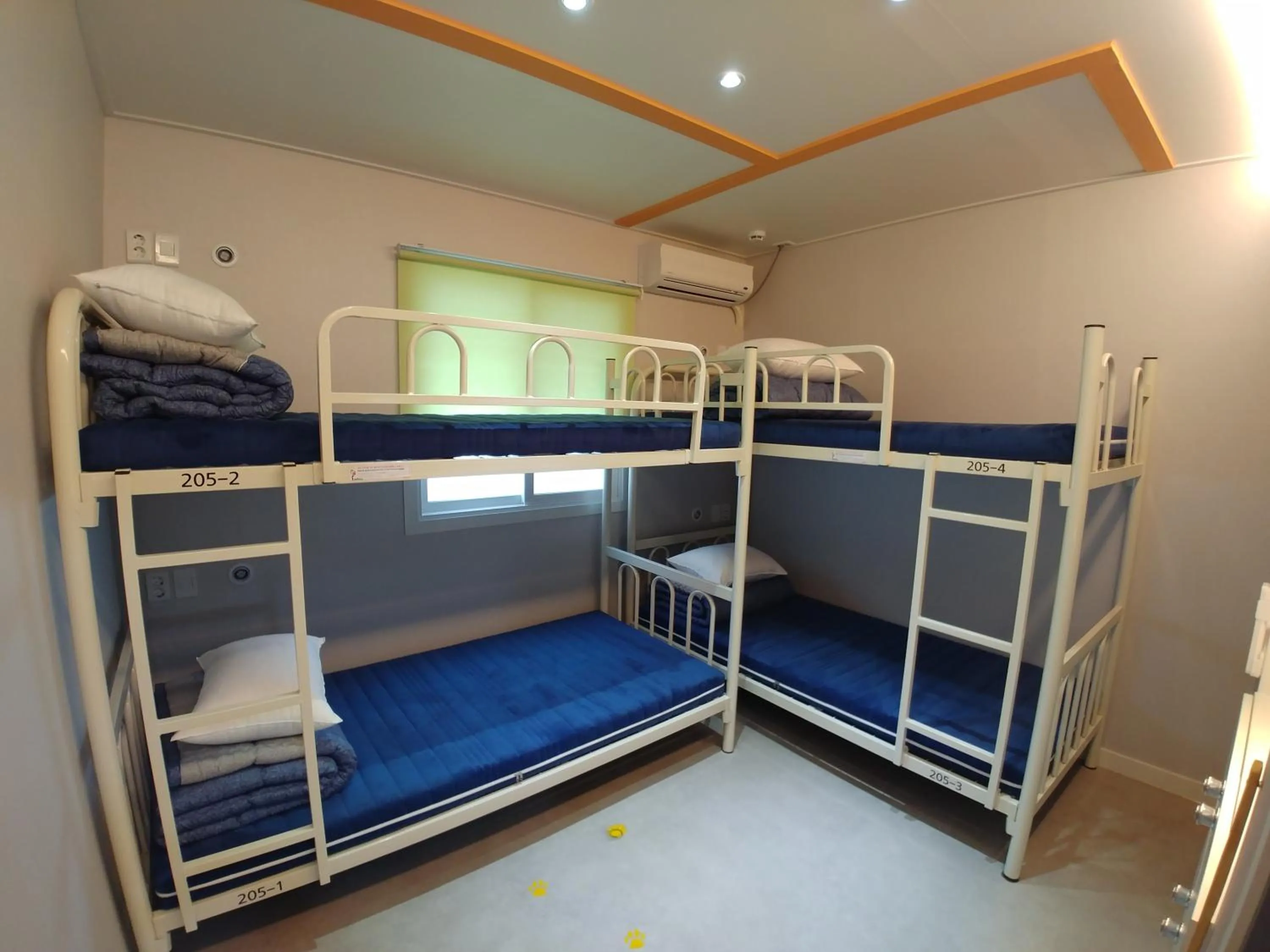 bunk bed, Bed in Bomgoro Guesthouse