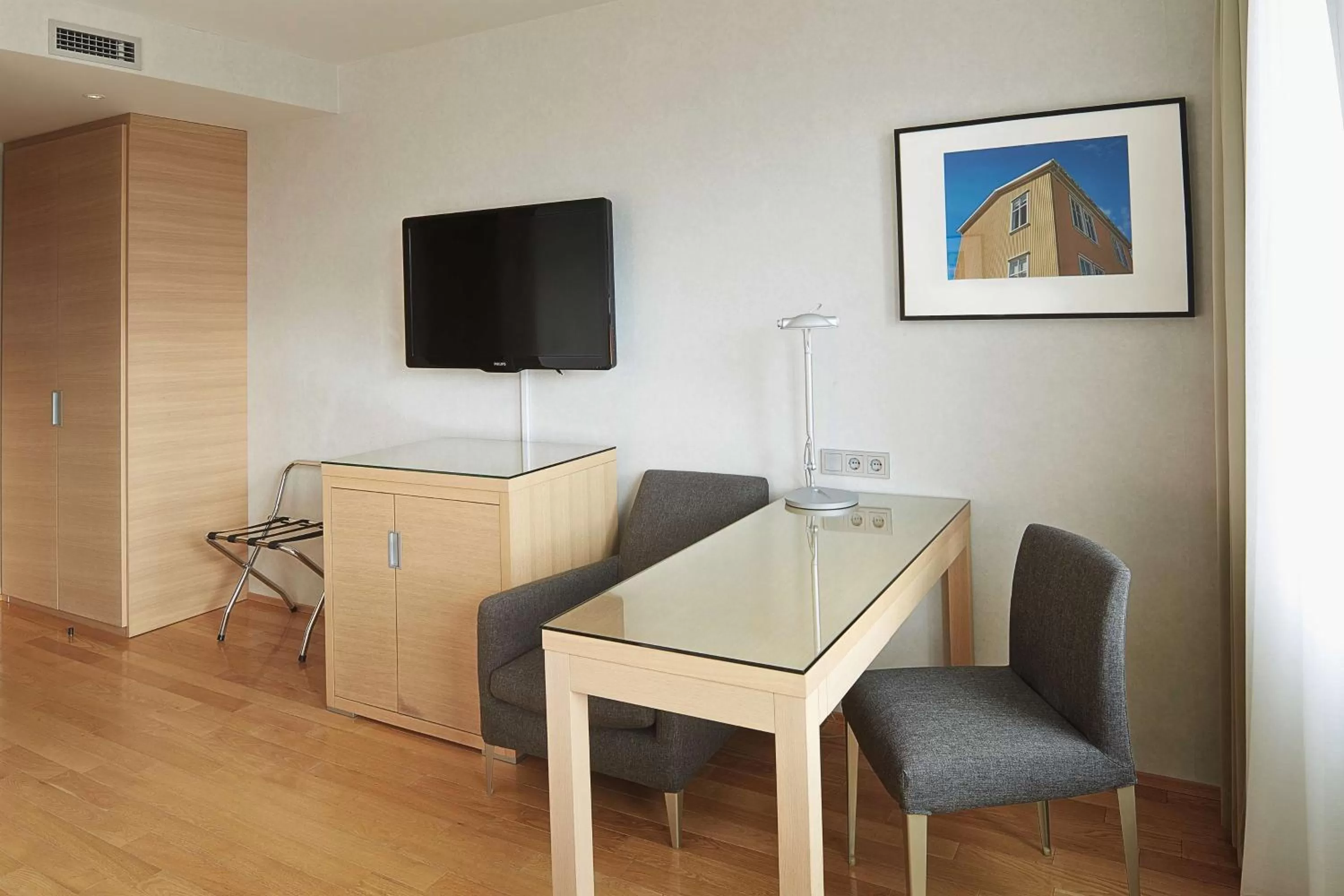 Bedroom in Hilton Reykjavik Nordica