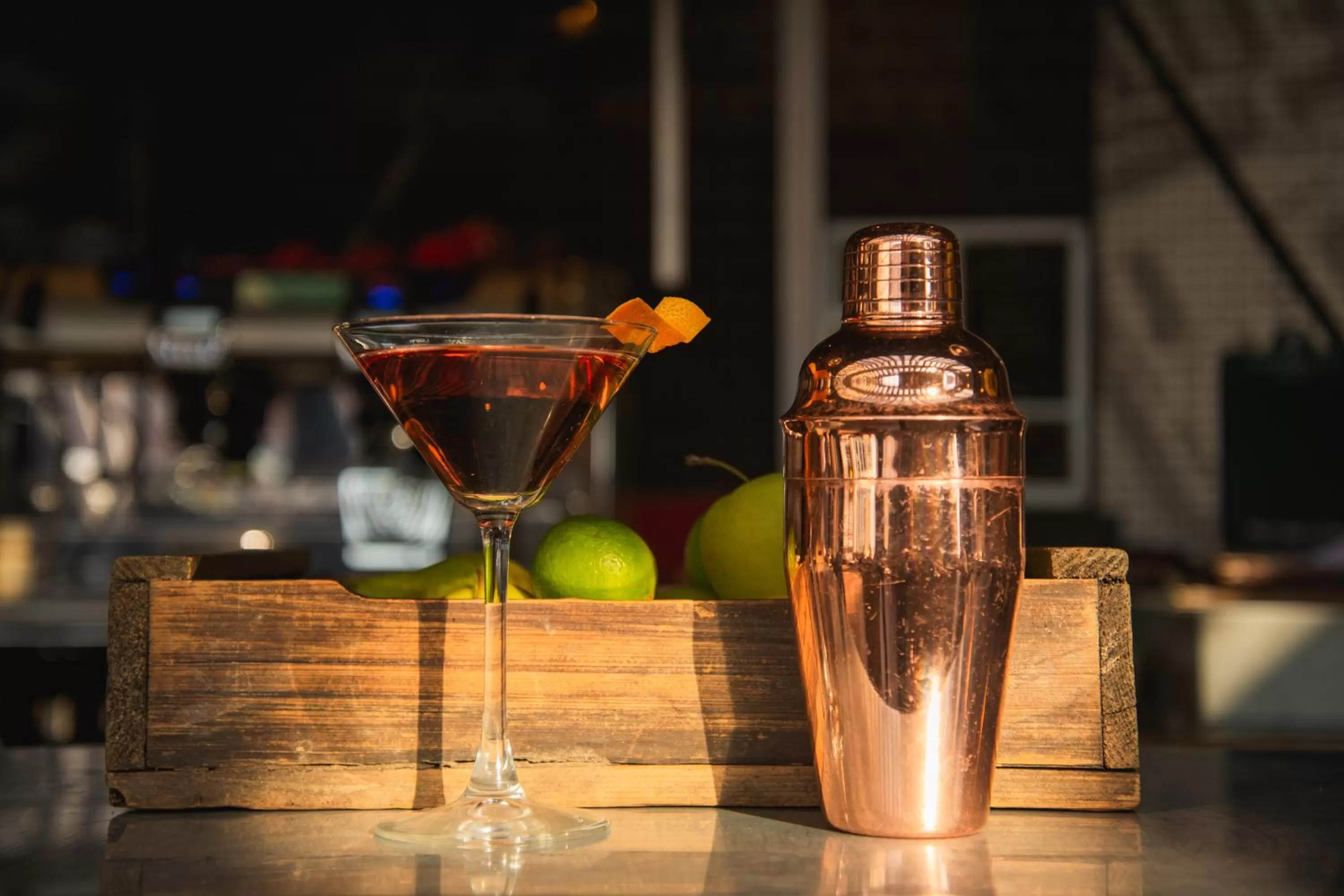 Lounge or bar in Novotel Cardiff Centre