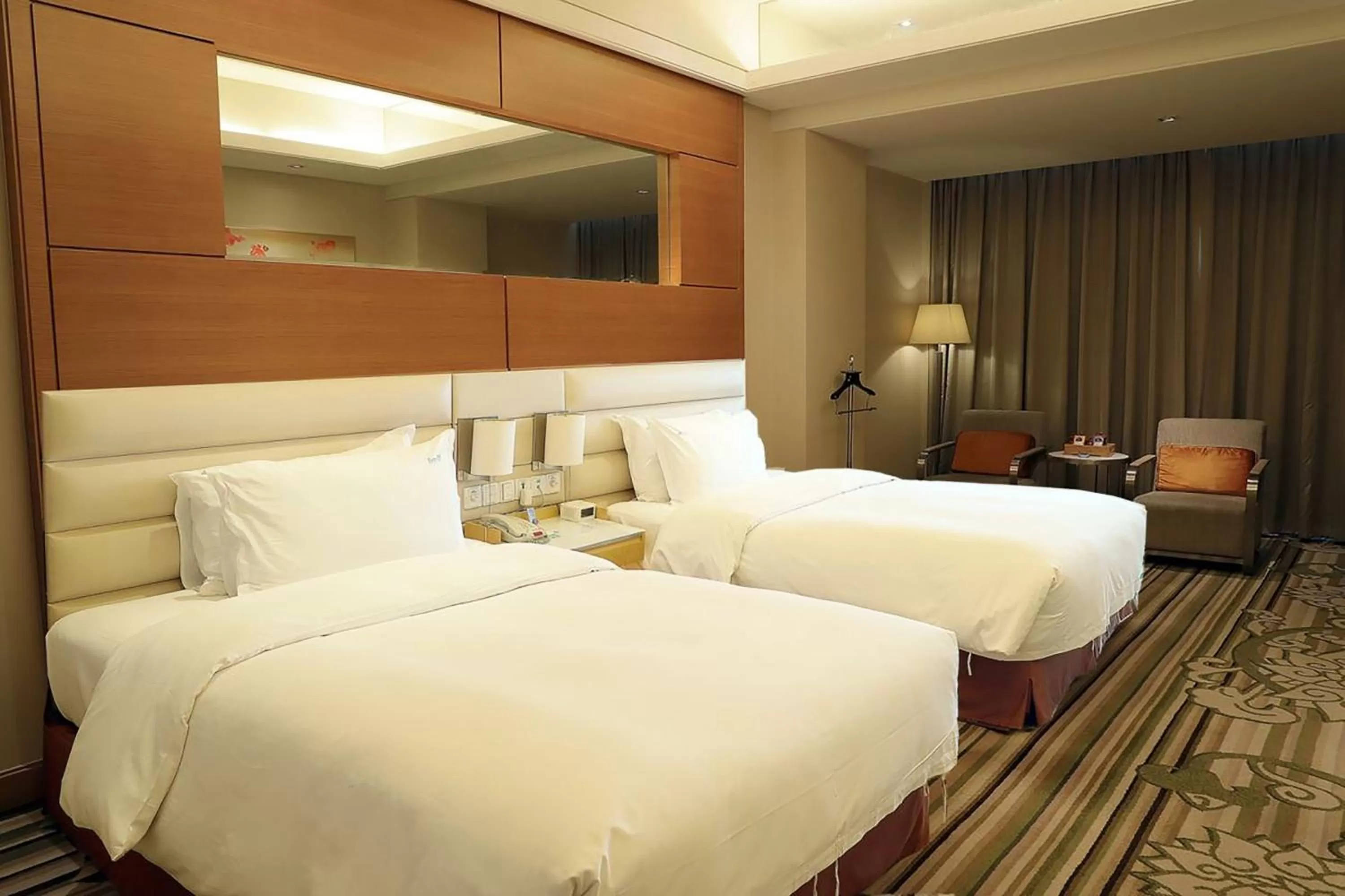 Photo of the whole room, Bed in Holiday Inn Tianjin Riverside by IHG