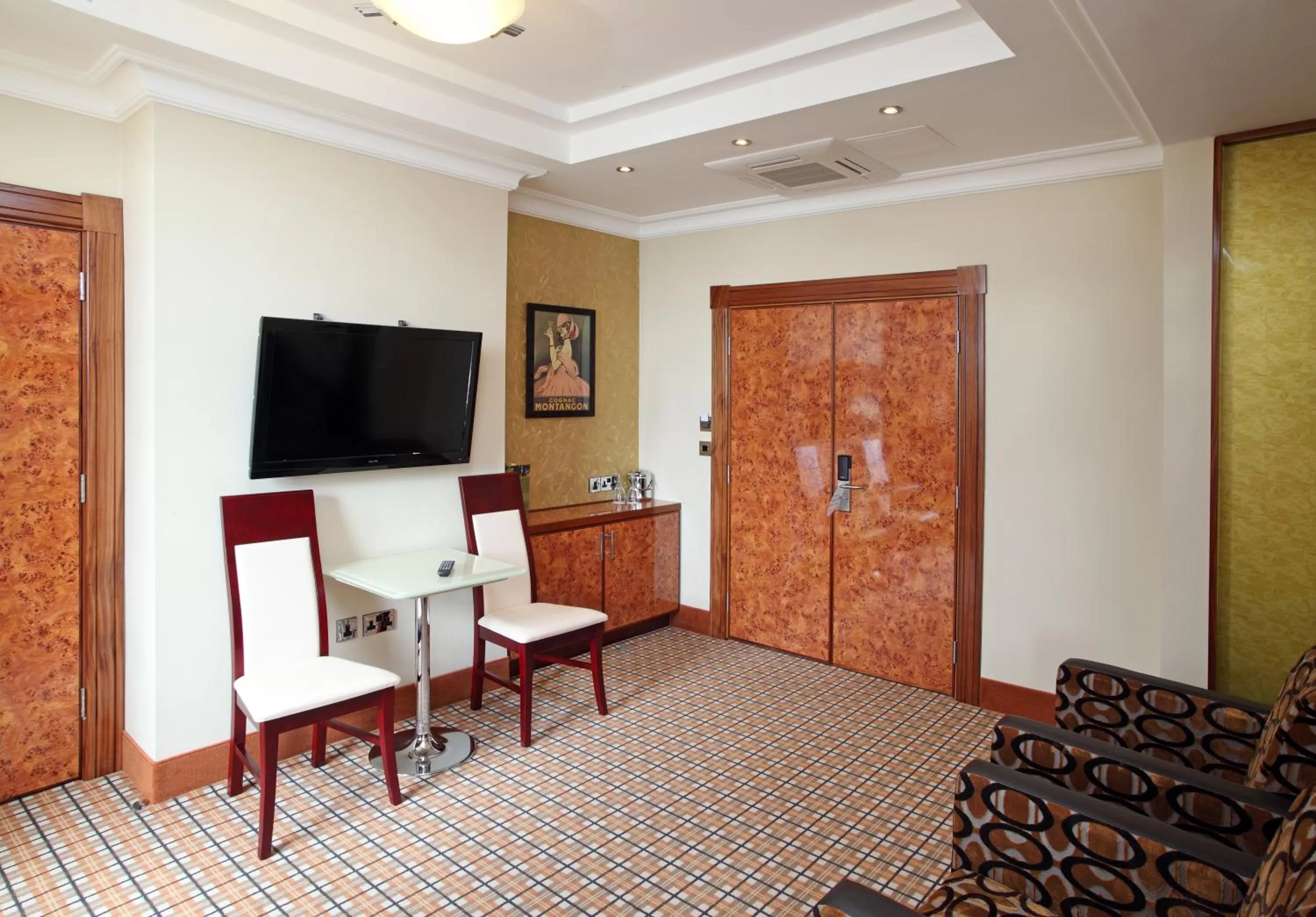 Bedroom in Pier Hotel