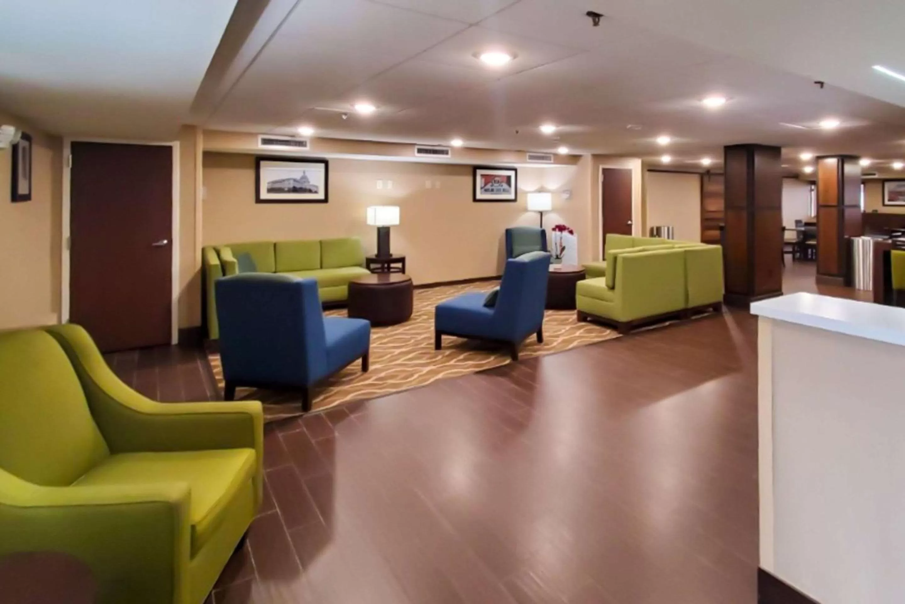 Lobby or reception in Comfort Inn Oxon Hill - National Harbor