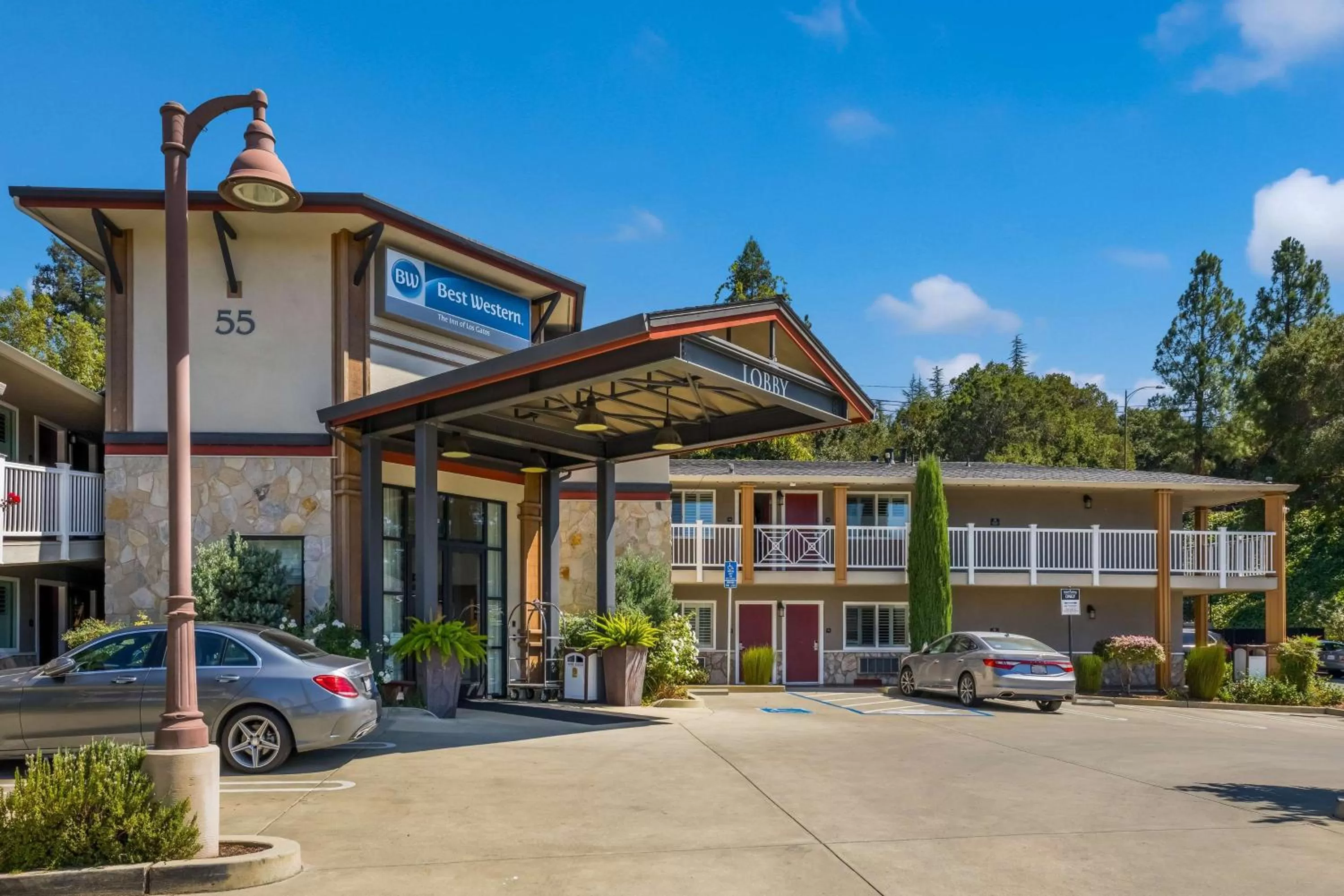 Property building in BEST WESTERN the Inn of Los Gatos