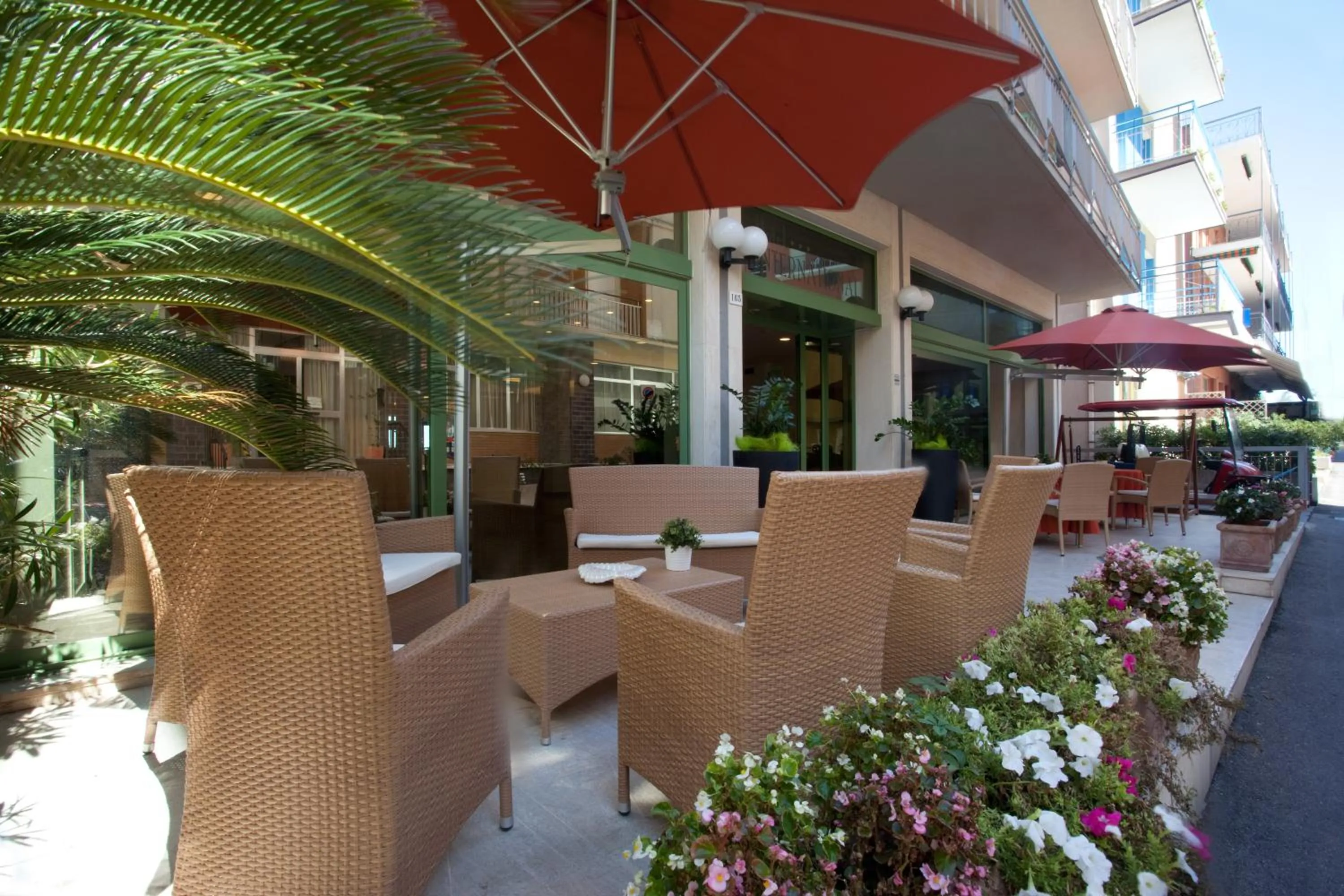 Facade/entrance in Hotel International