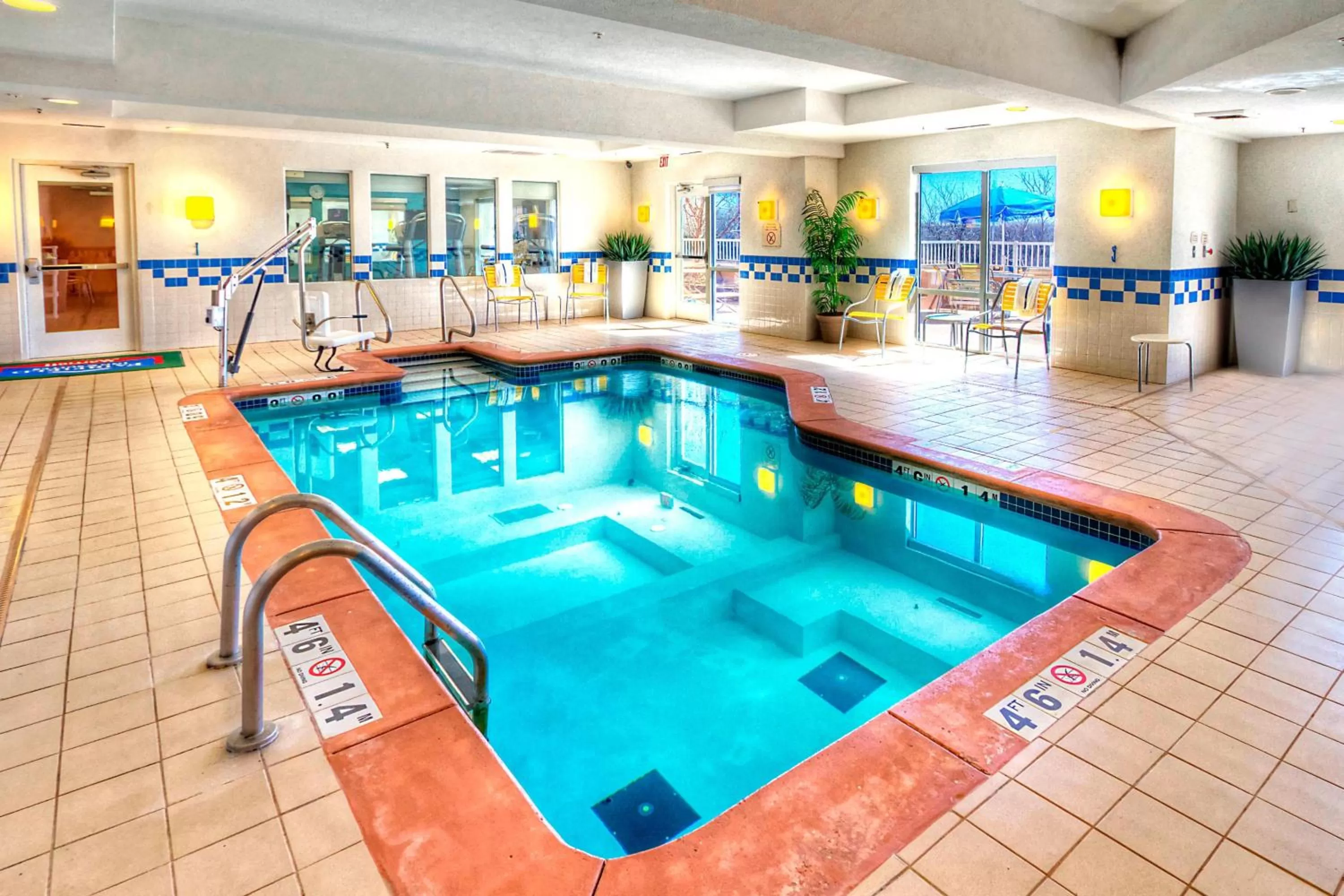 Swimming pool in Fairfield Inn & Suites by Marriott Edmond
