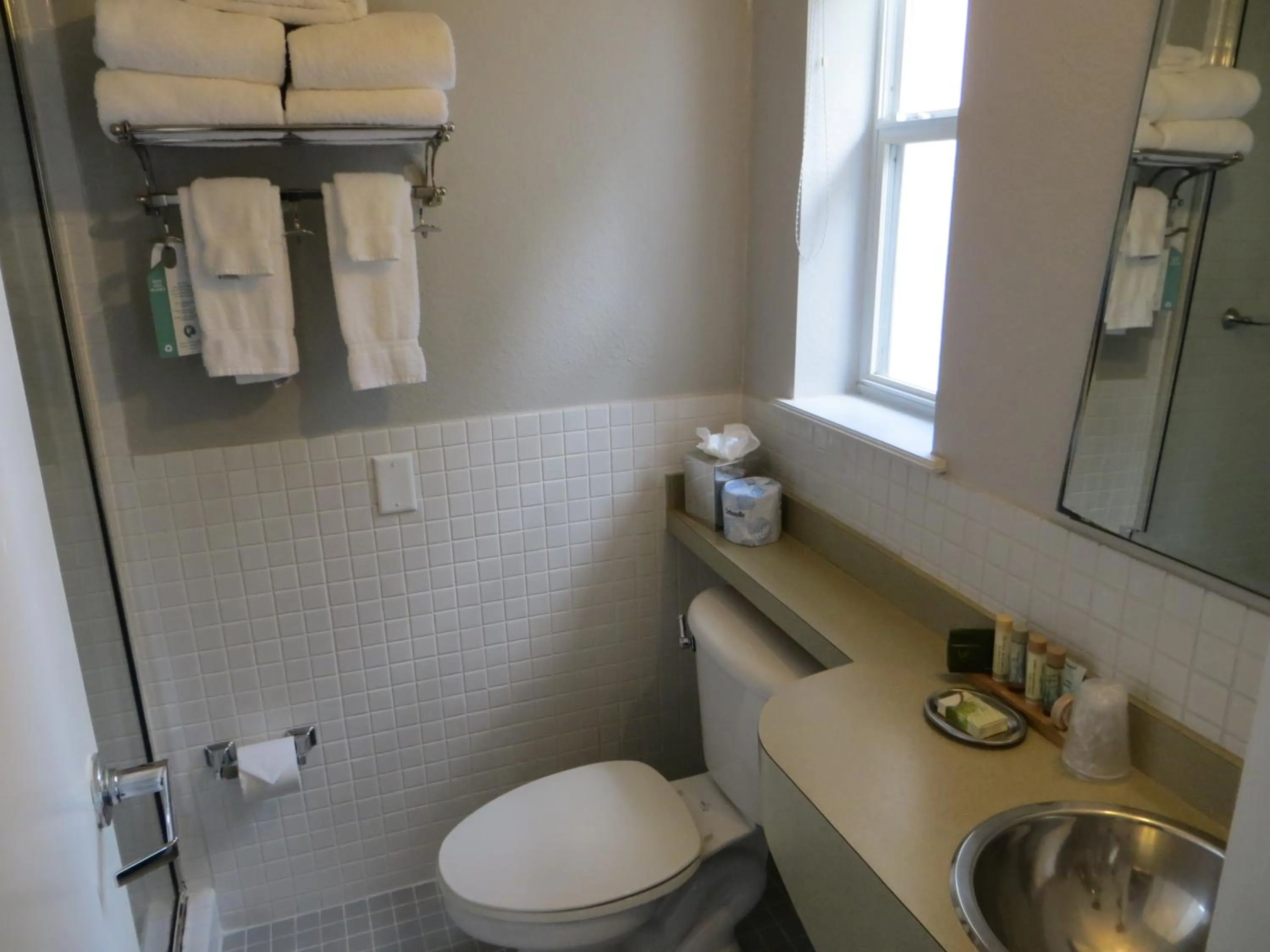 Bathroom in The EO Inn - Downtown Orlando