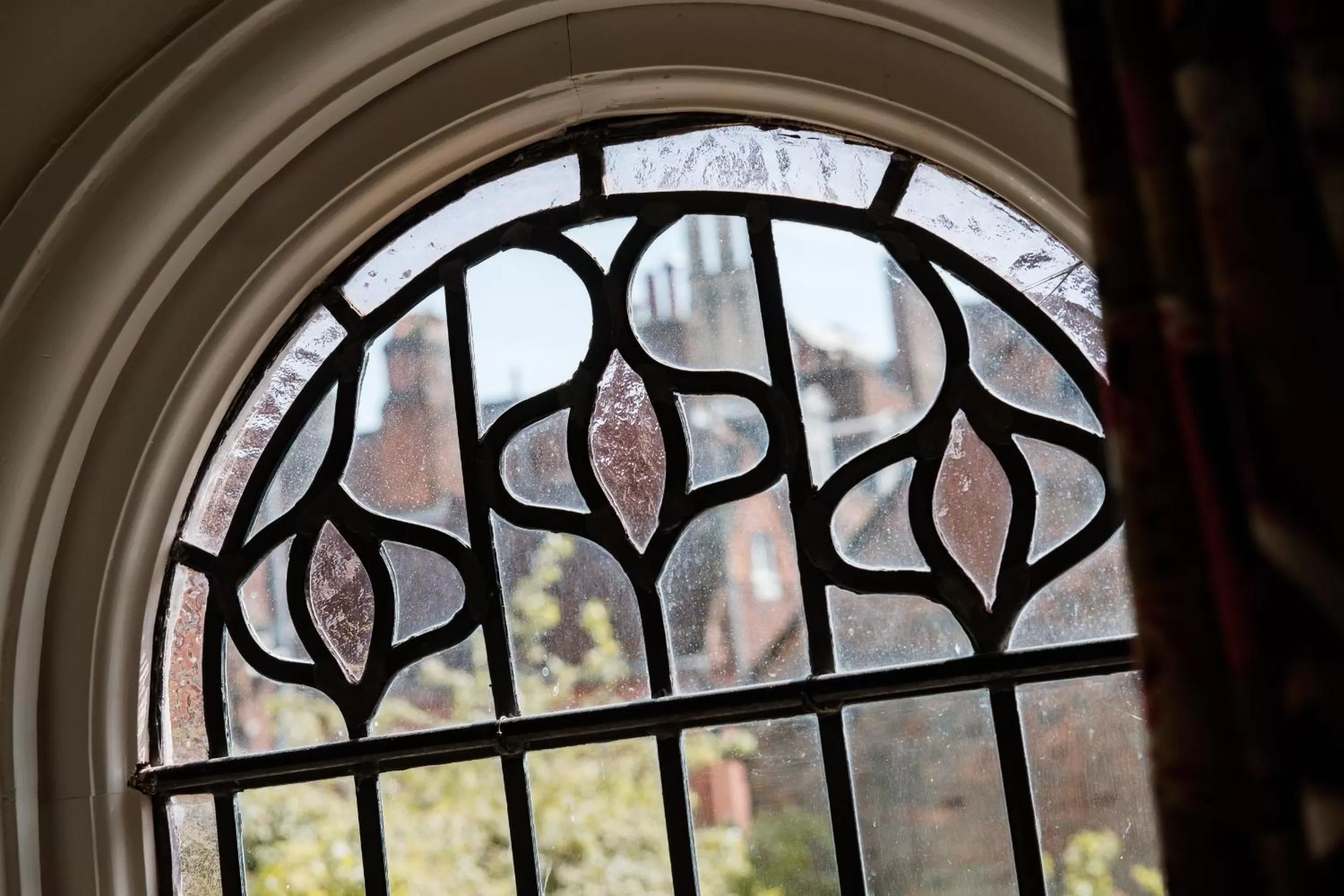 Garden view in Wykeham Arms