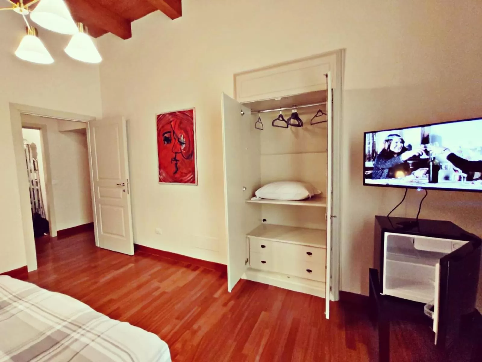 TV and multimedia, TV/Entertainment Center in Borgo Antico B&b