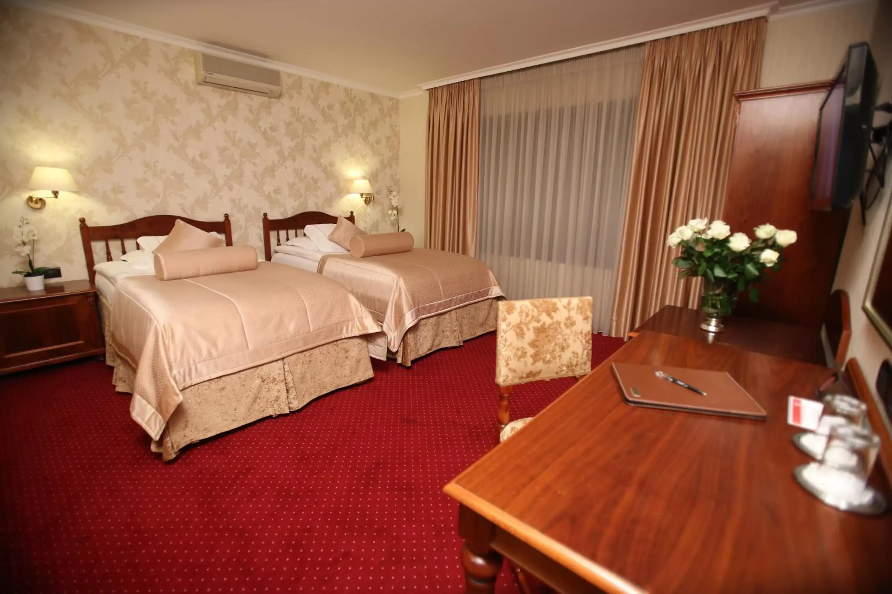 Triple Room in Grand Hotel & Spa Tirana Triple Room in Grand Hotel & Spa Tirana